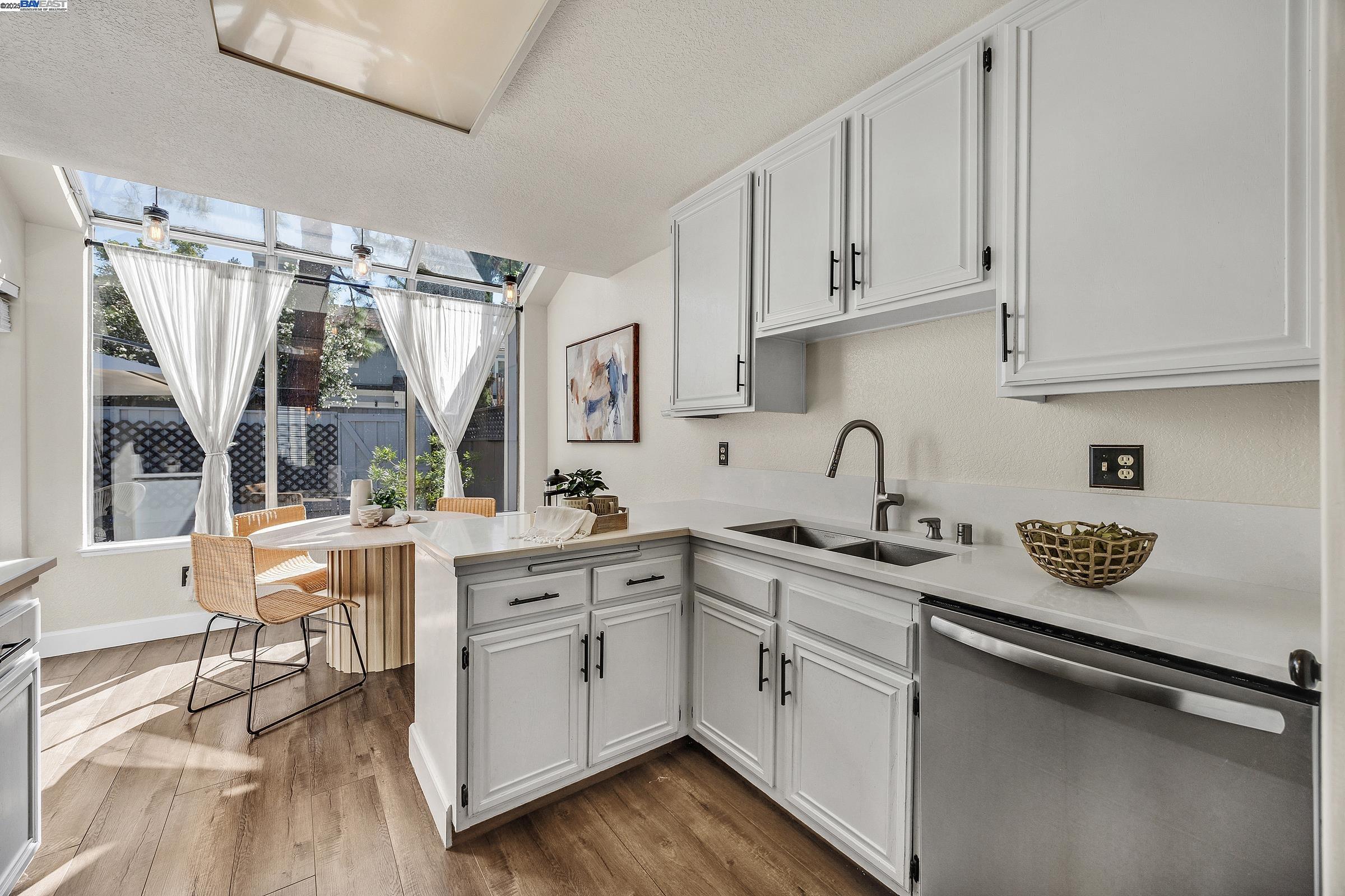243 Northwood Cmns