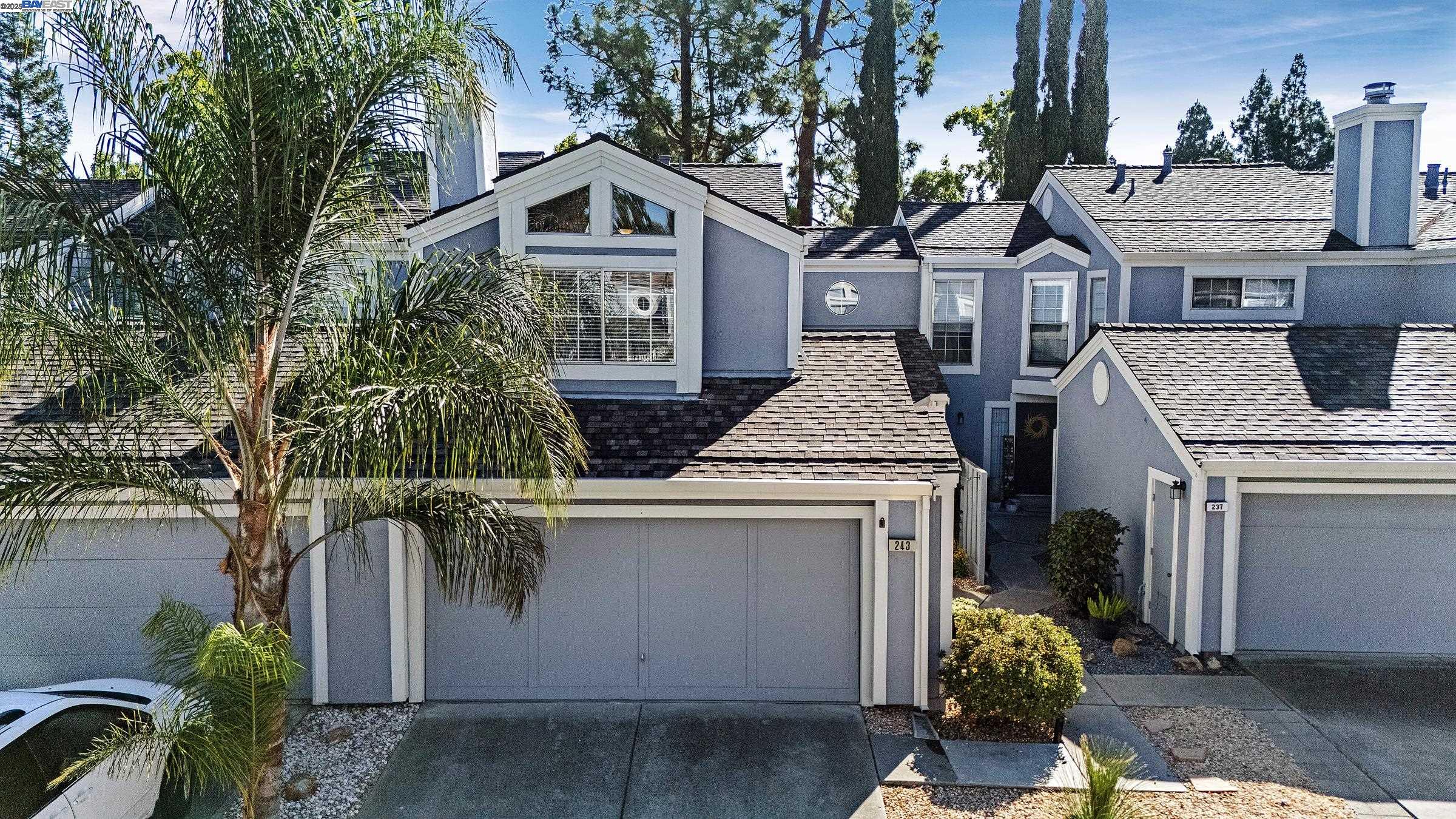243 Northwood Cmns