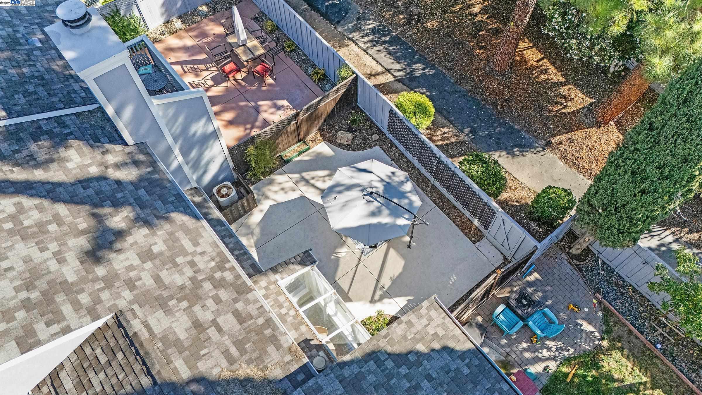 243 Northwood Cmns
