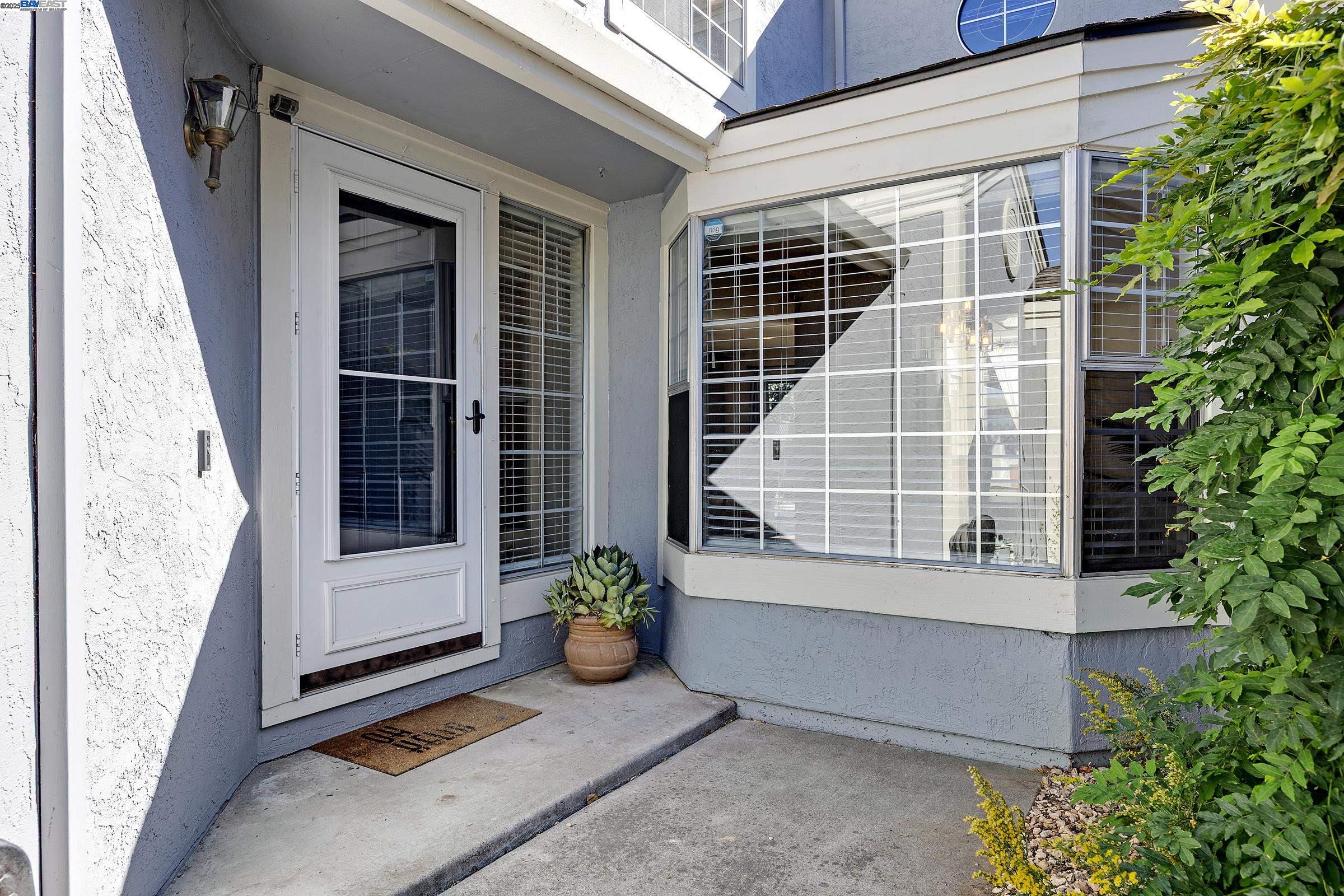 243 Northwood Cmns