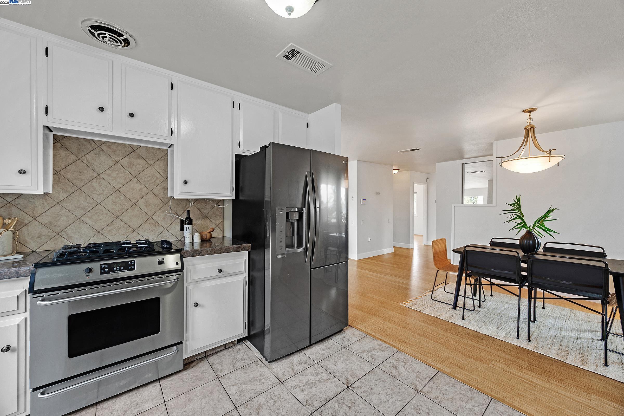 1688 Bluebell Dr