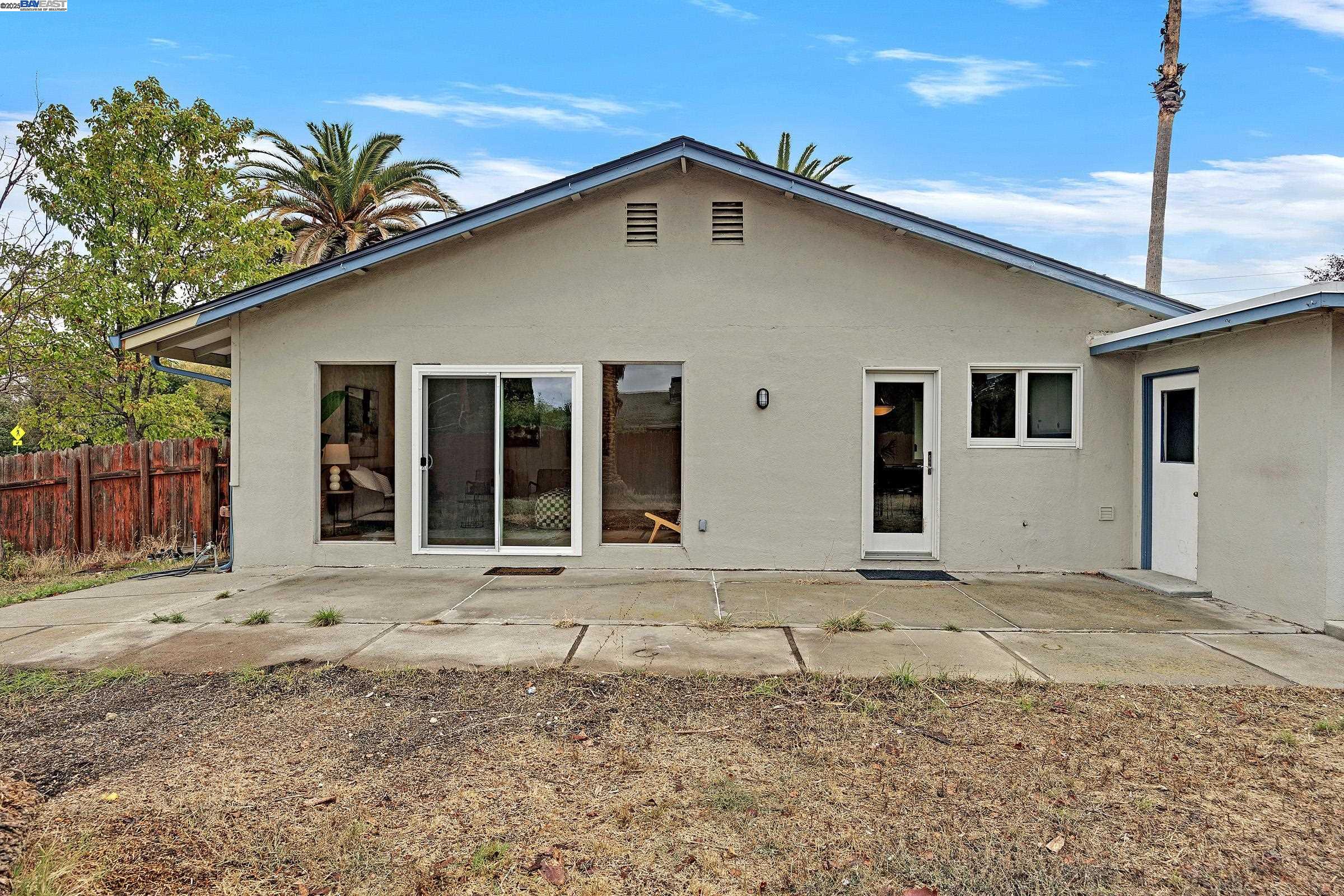 1688 Bluebell Dr
