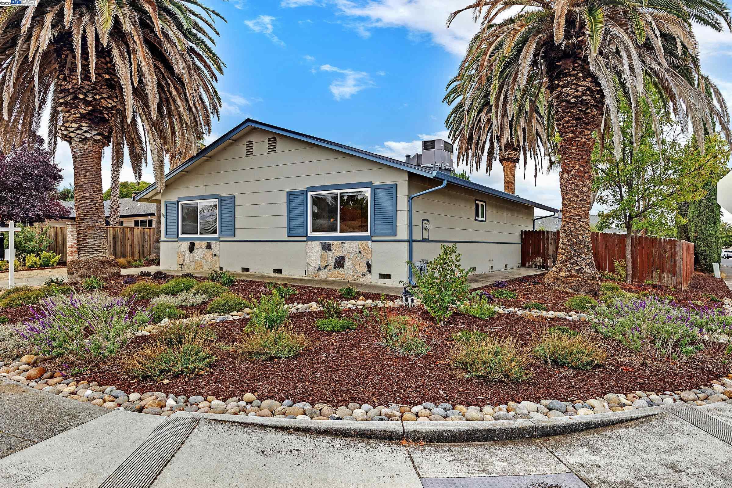 1688 Bluebell Dr