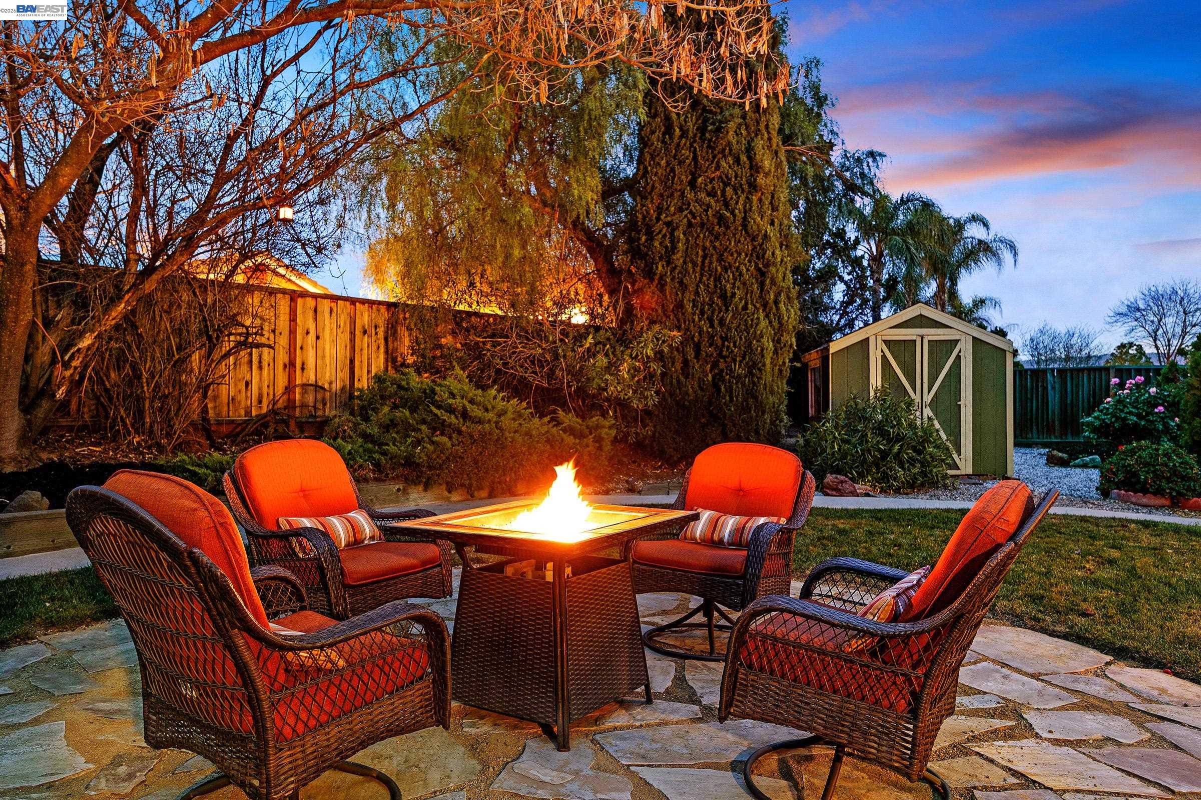 1127 Meadow Drive