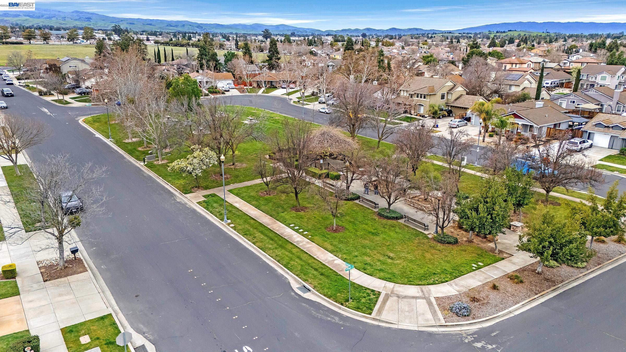 1127 Meadow Drive