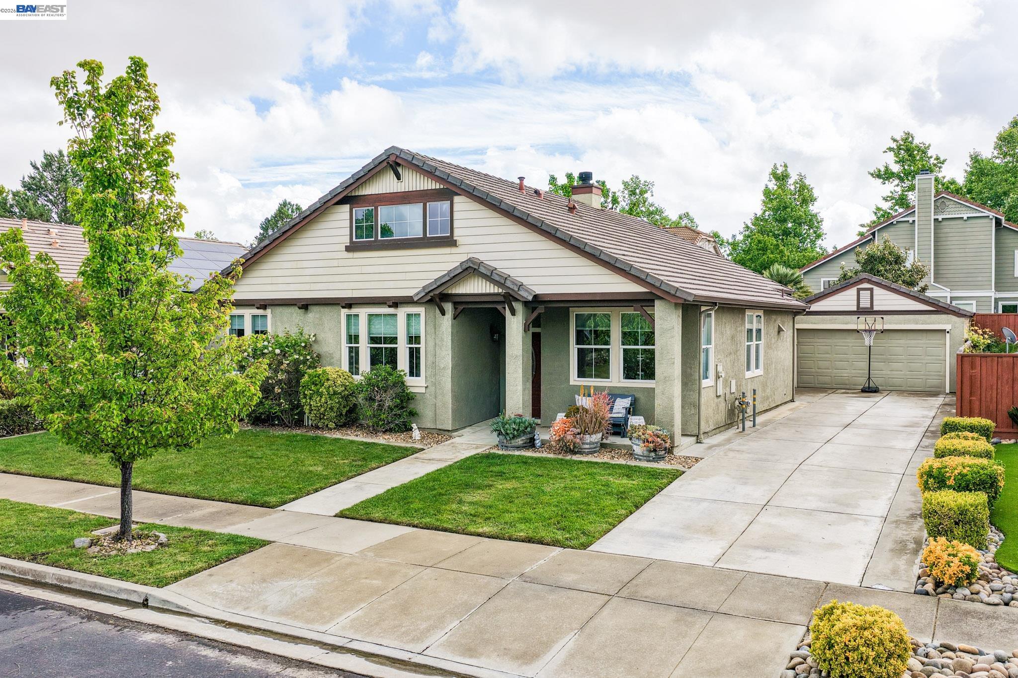 1801 Altamar Way