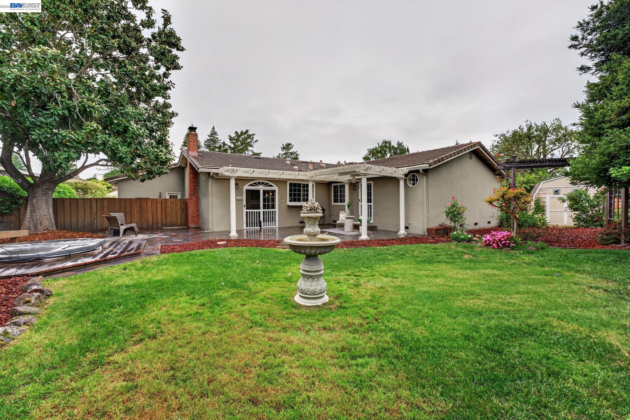 9 Del Oro Ct.