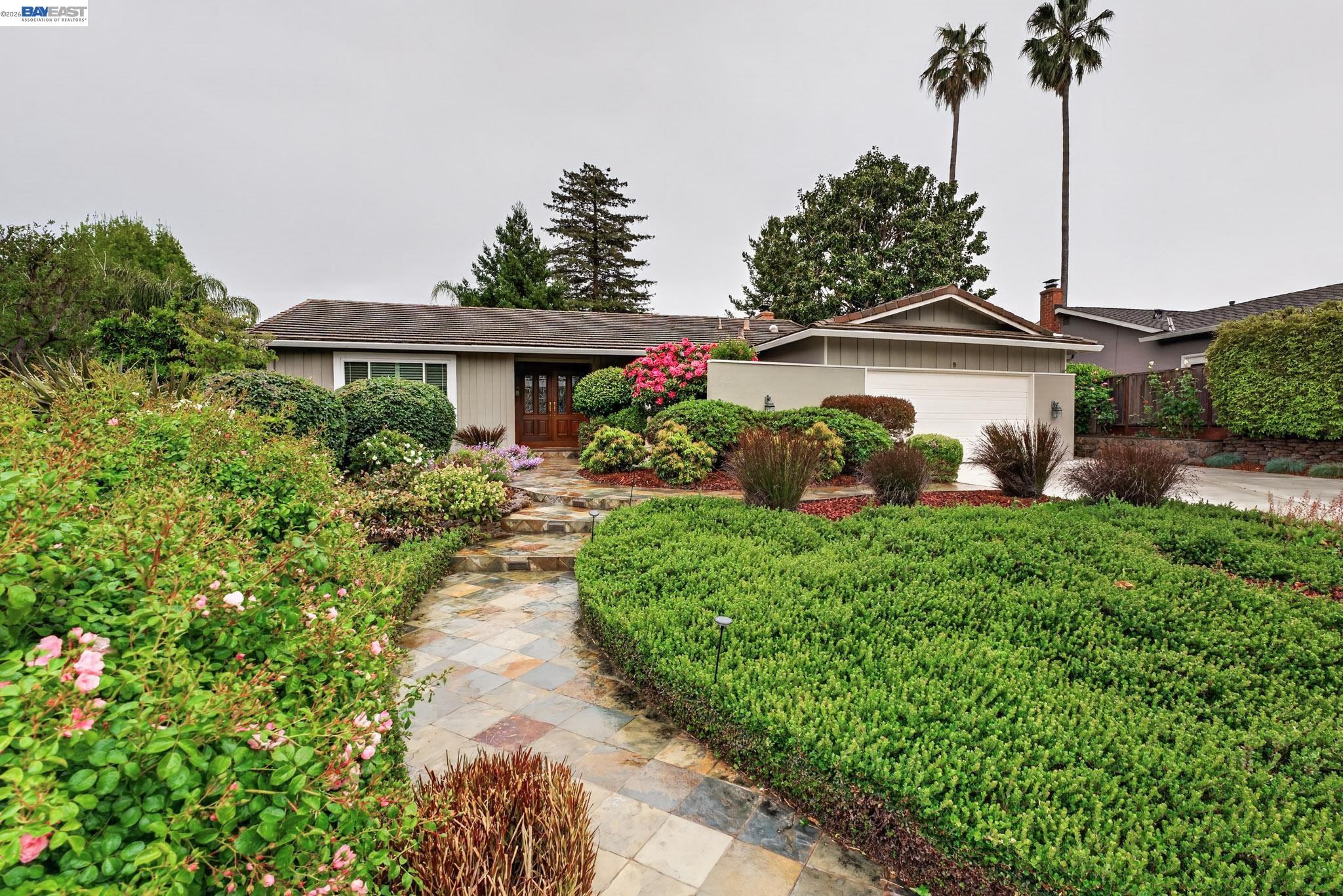 9 Del Oro Ct.