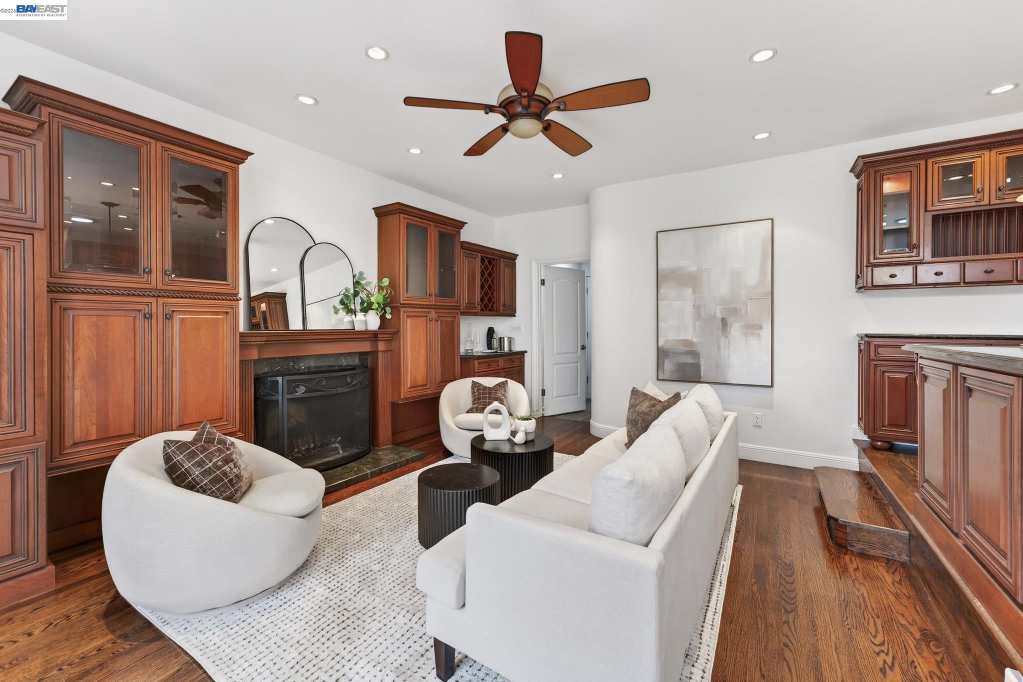 9 Del Oro Ct.