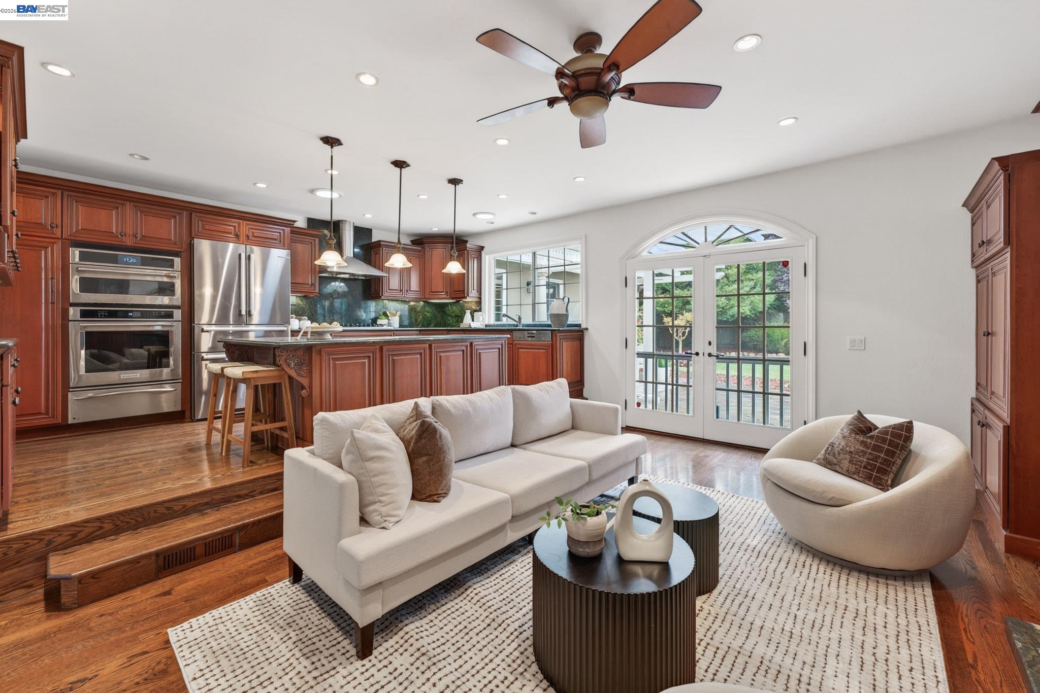 9 Del Oro Ct.
