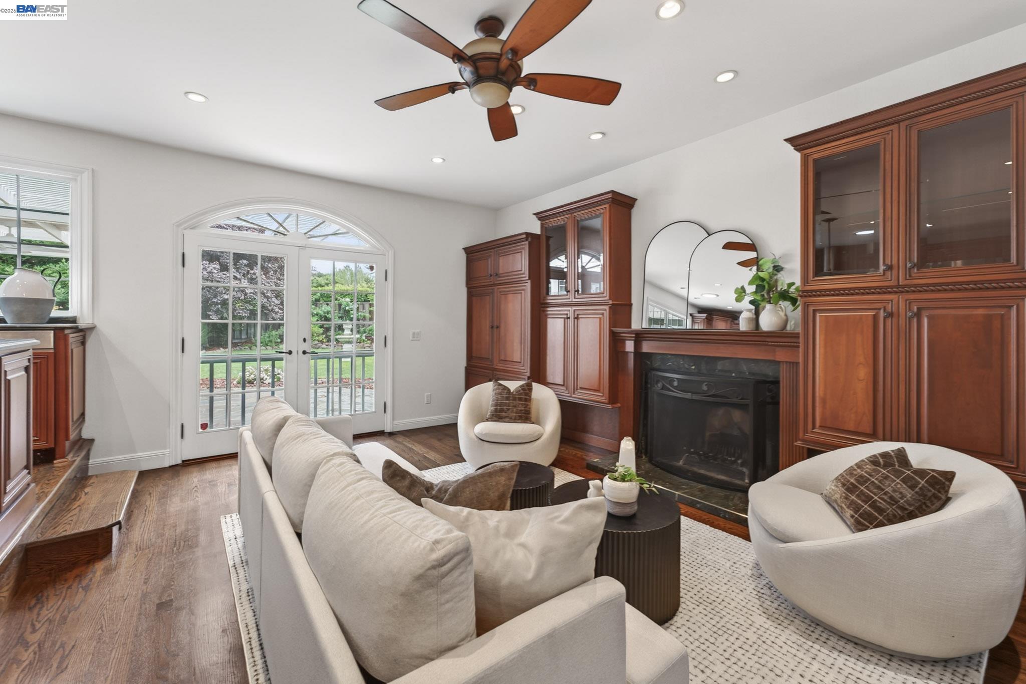 9 Del Oro Ct.
