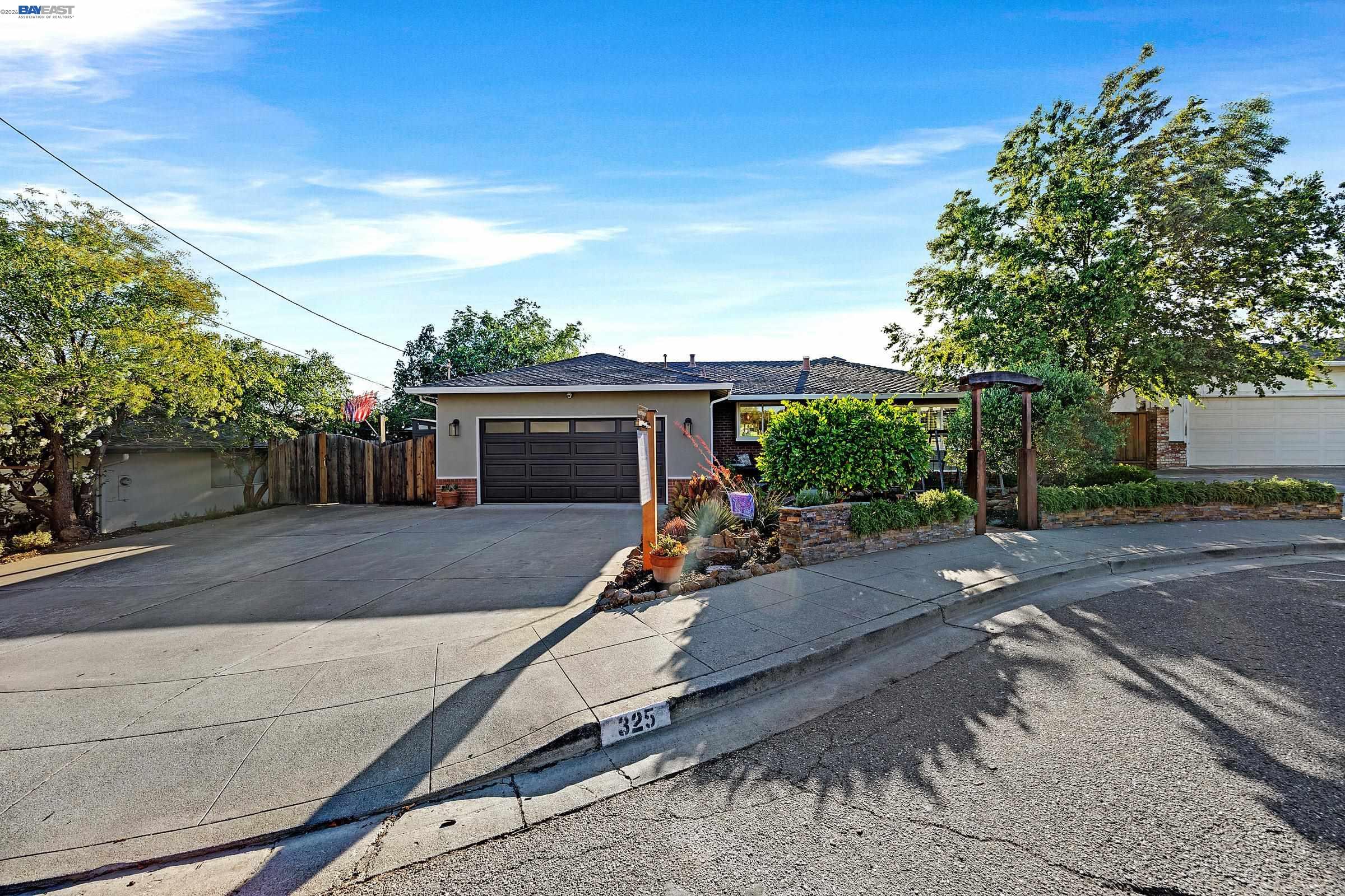 325 Polk Way