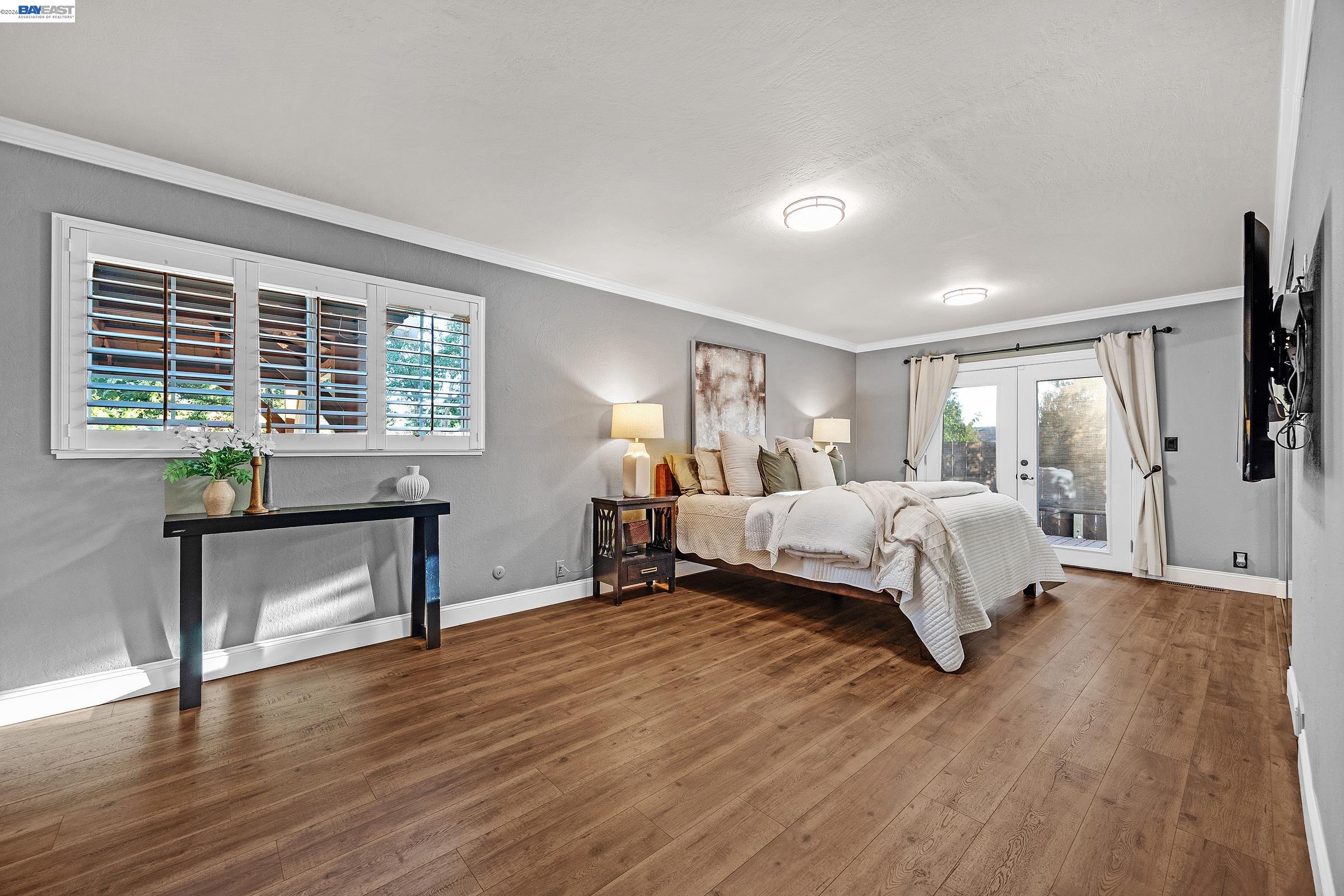 325 Polk Way