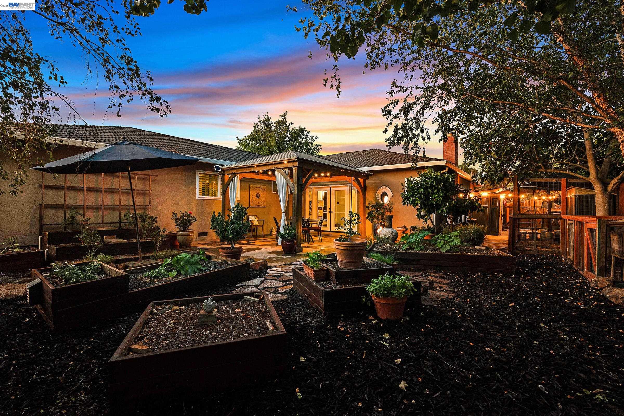 325 Polk Way