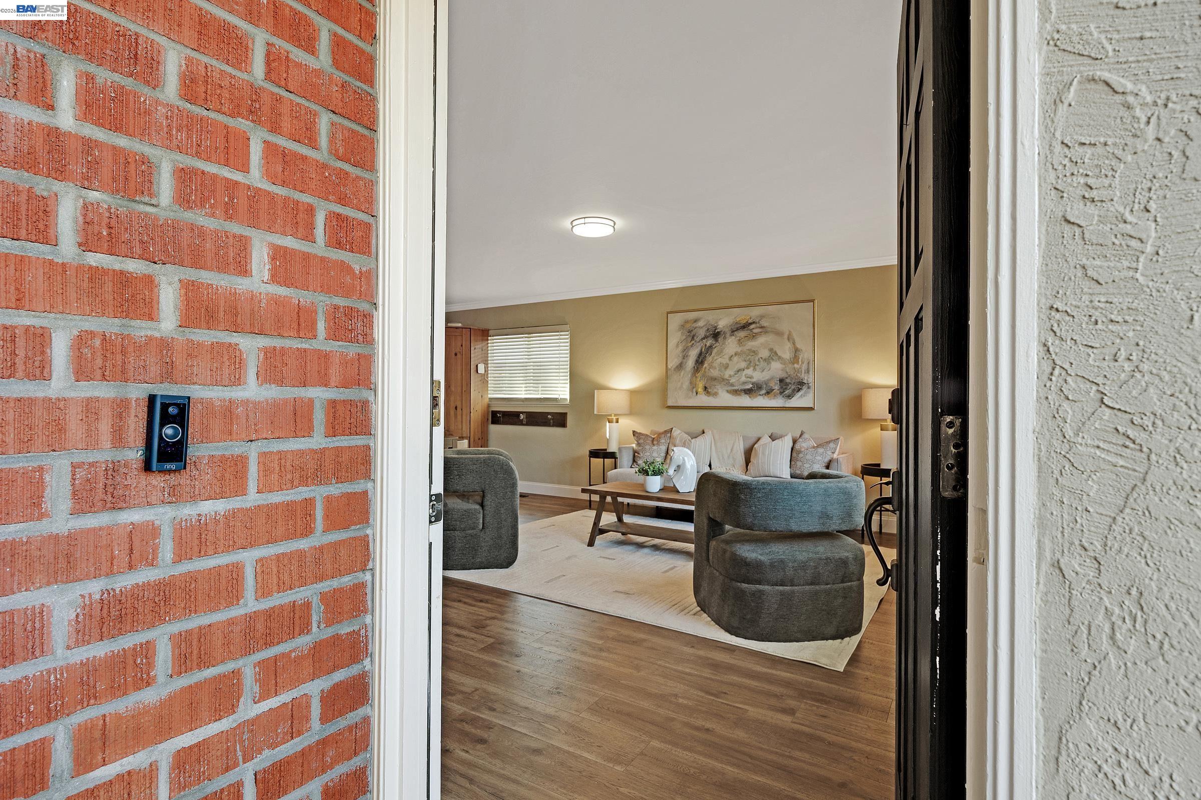 325 Polk Way