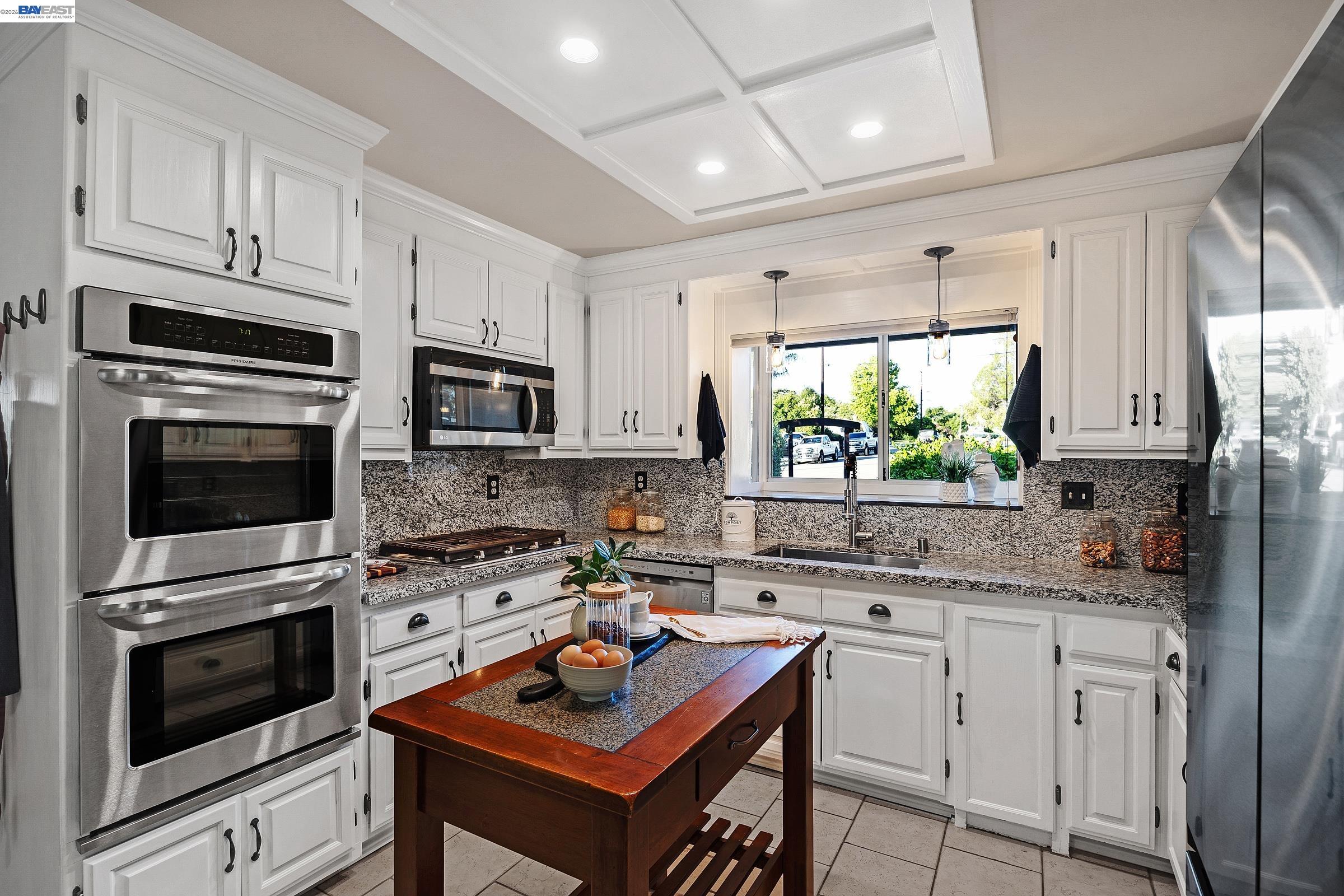 325 Polk Way
