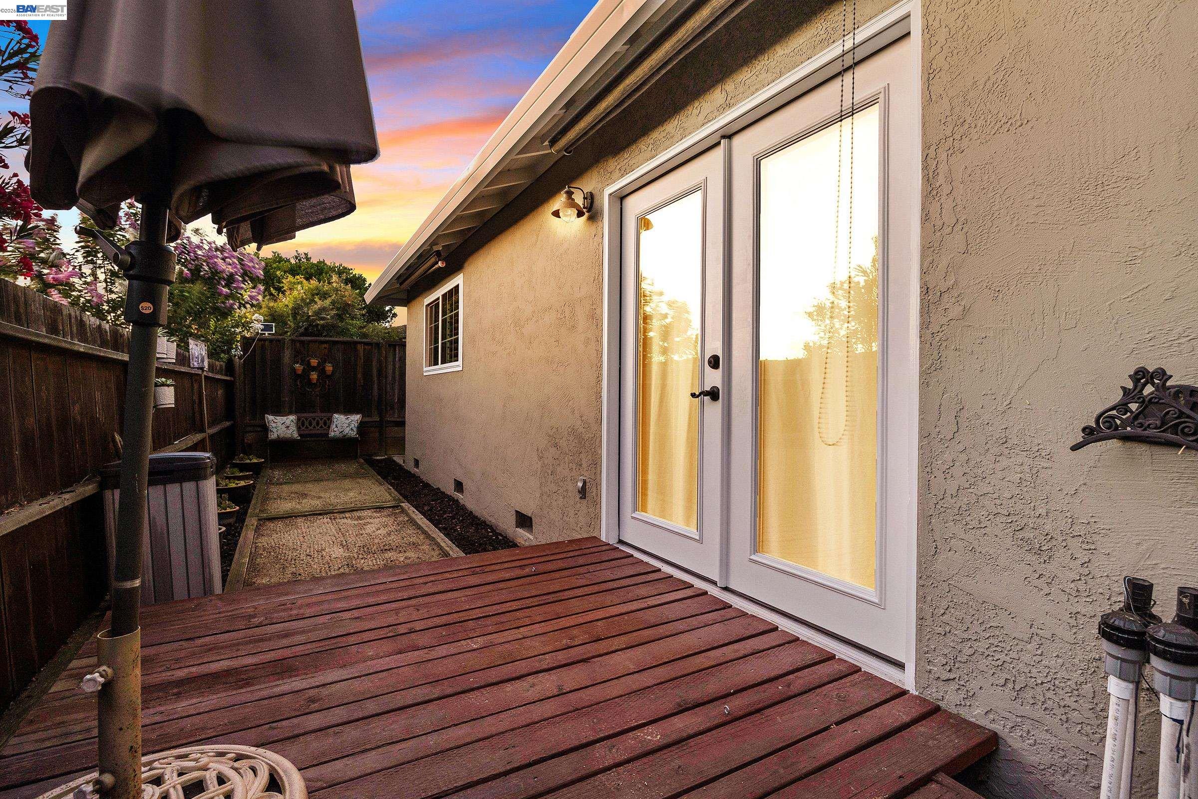 325 Polk Way