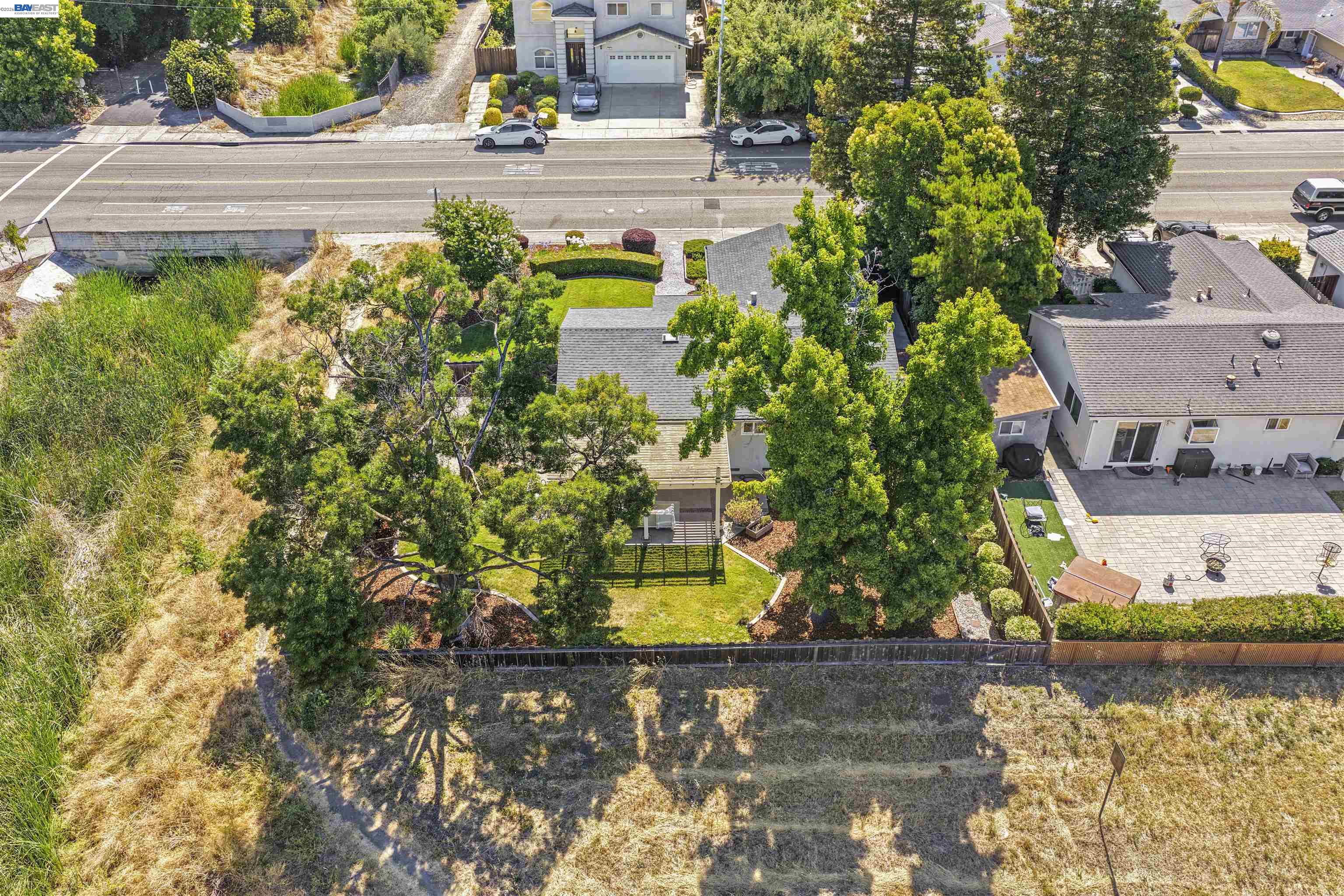 1596 Heather Lane