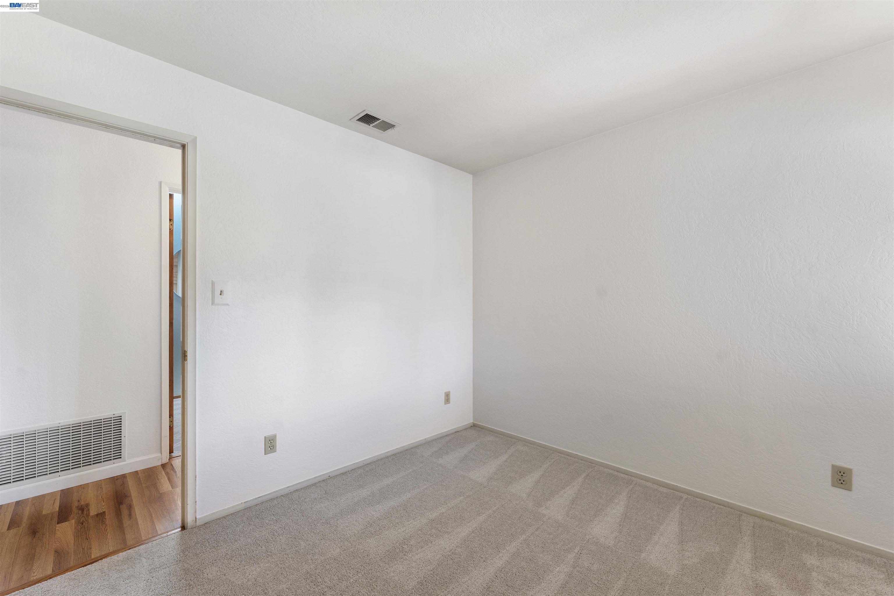 1596 Heather Lane