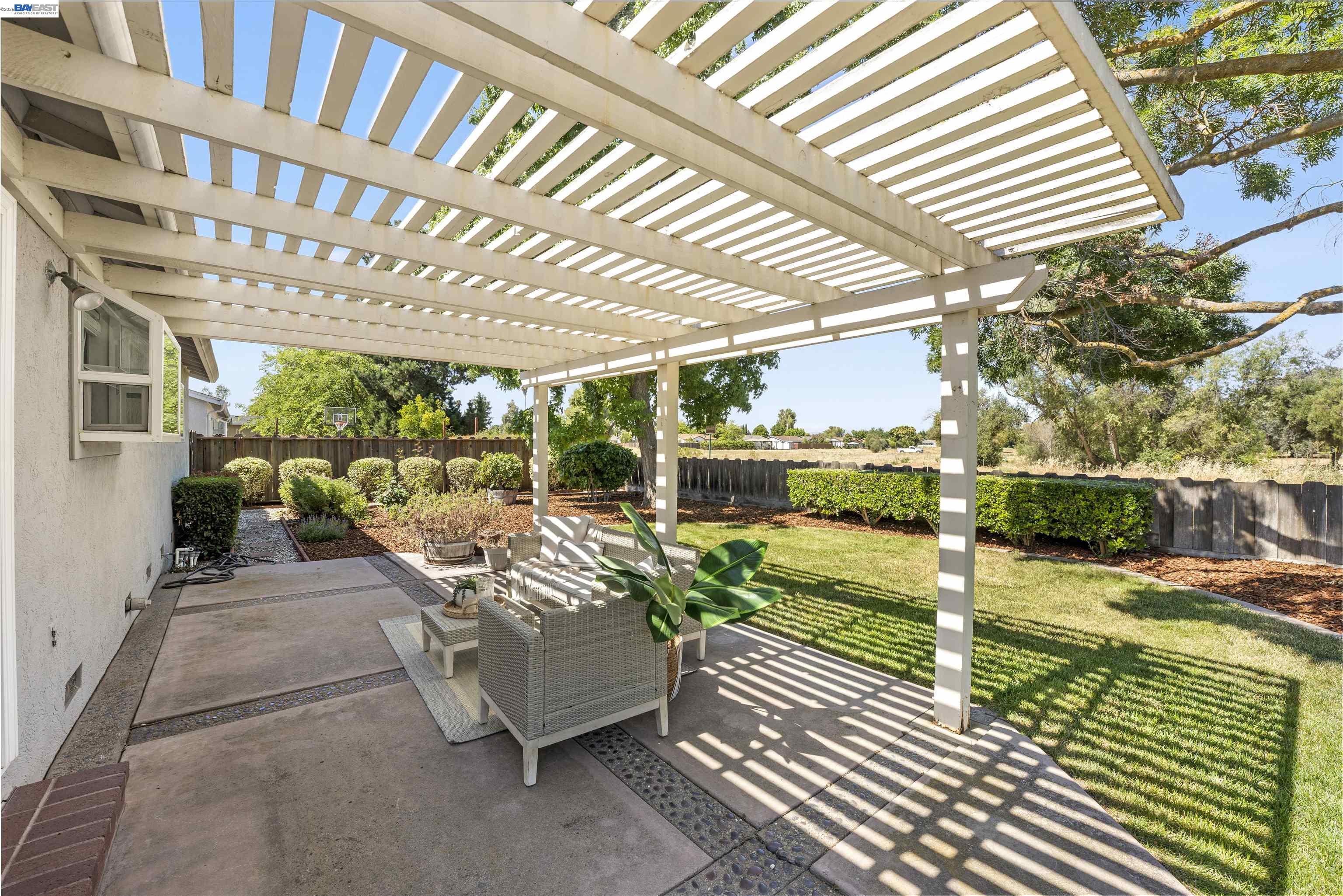 1596 Heather Lane