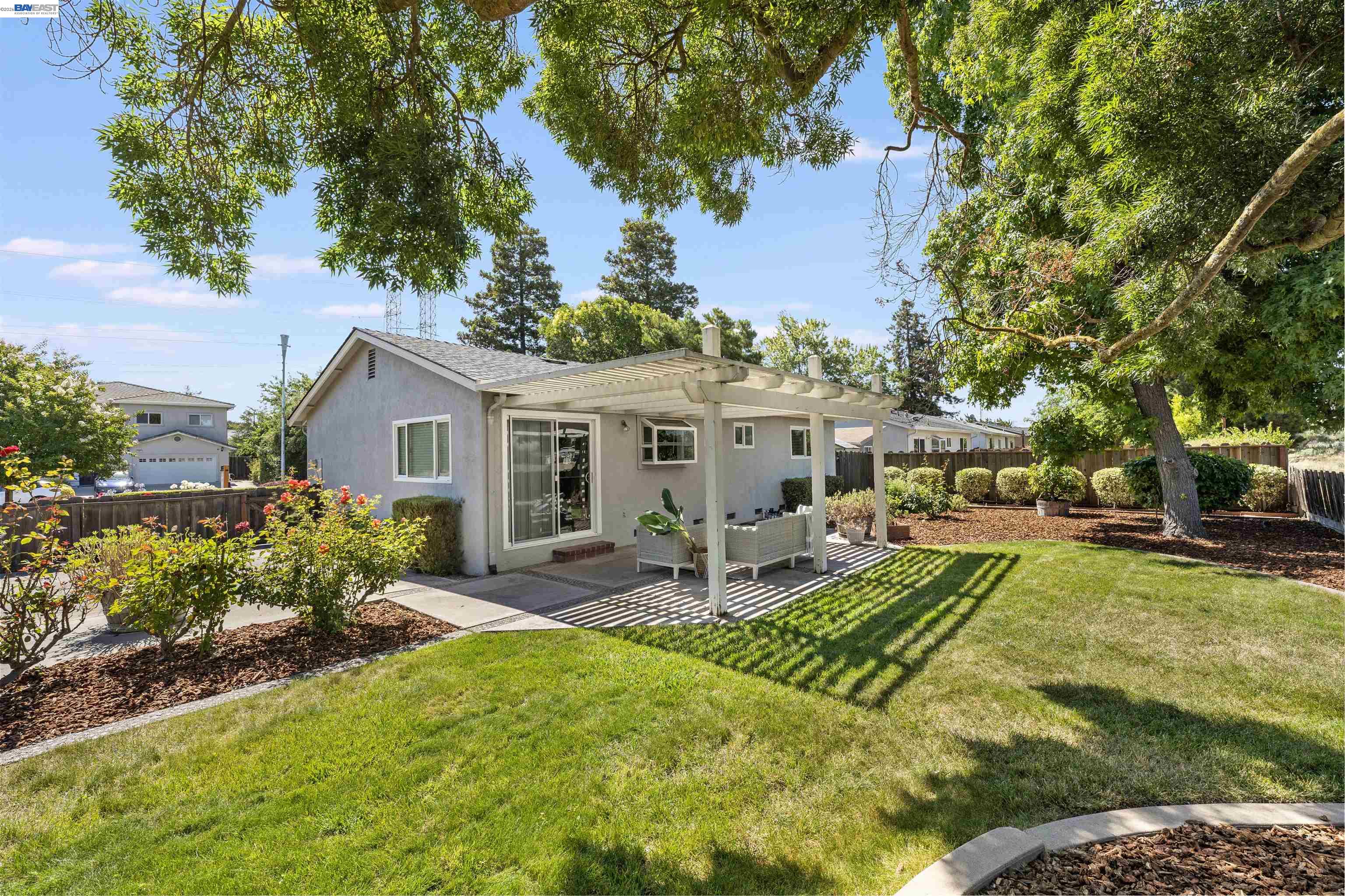 1596 Heather Lane