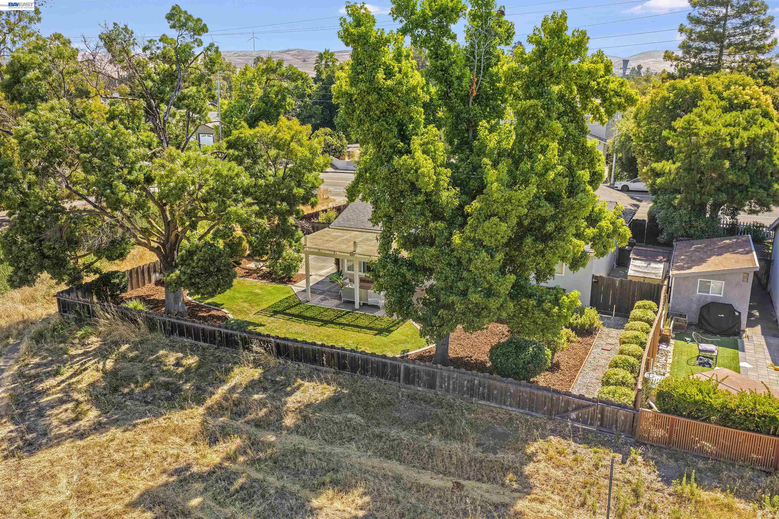 1596 Heather Lane