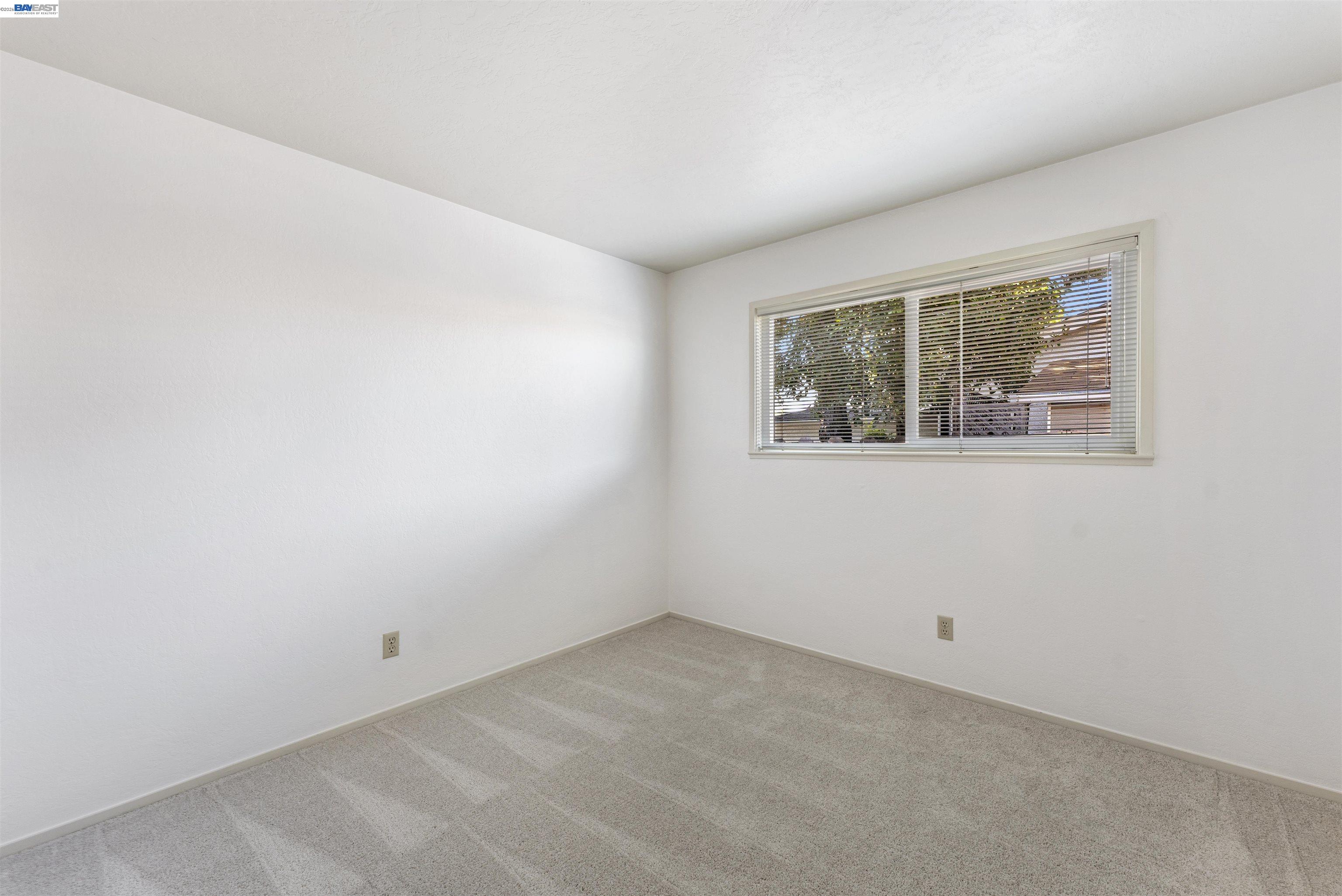 1596 Heather Lane