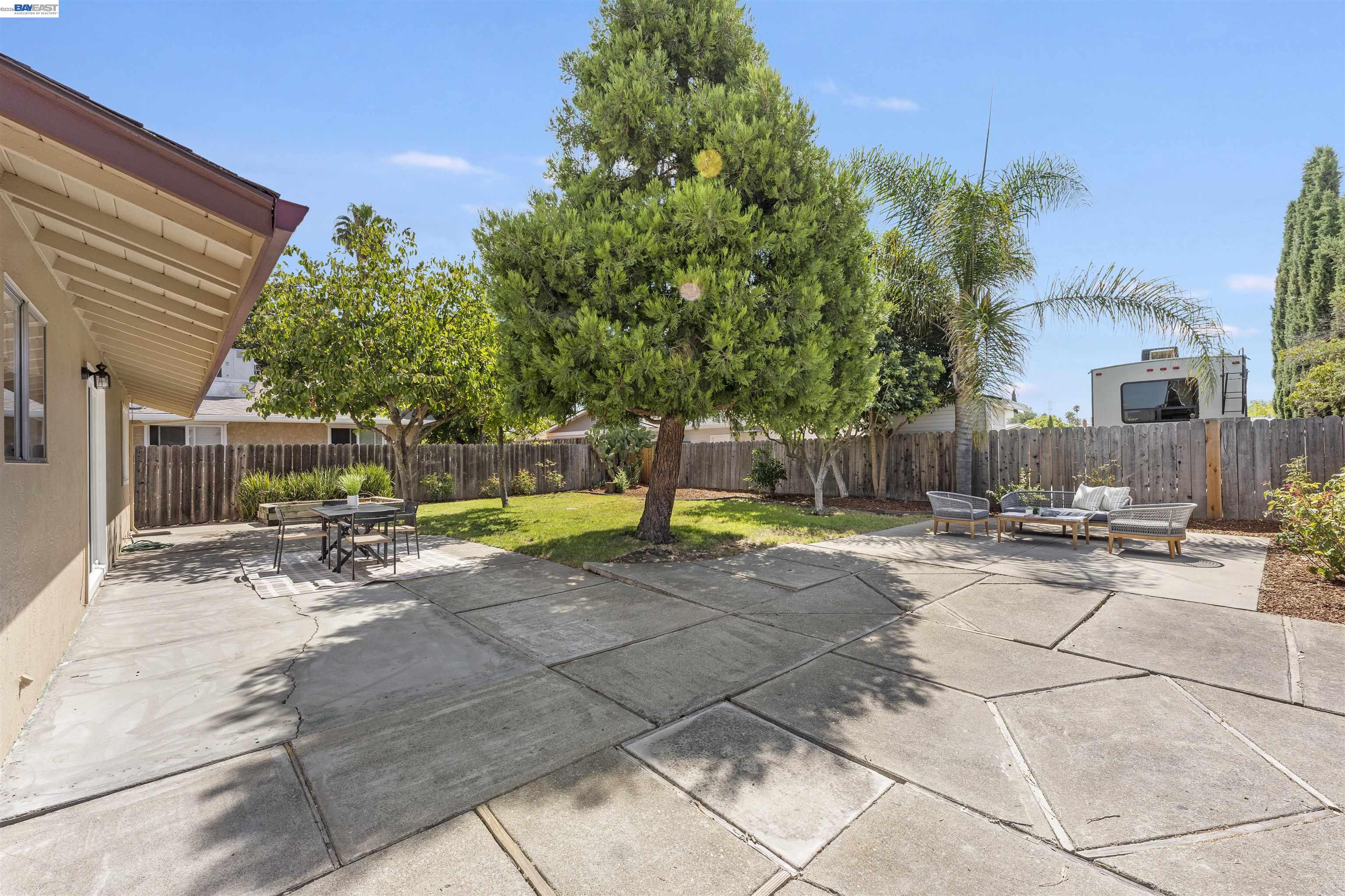 5253 Iris Way