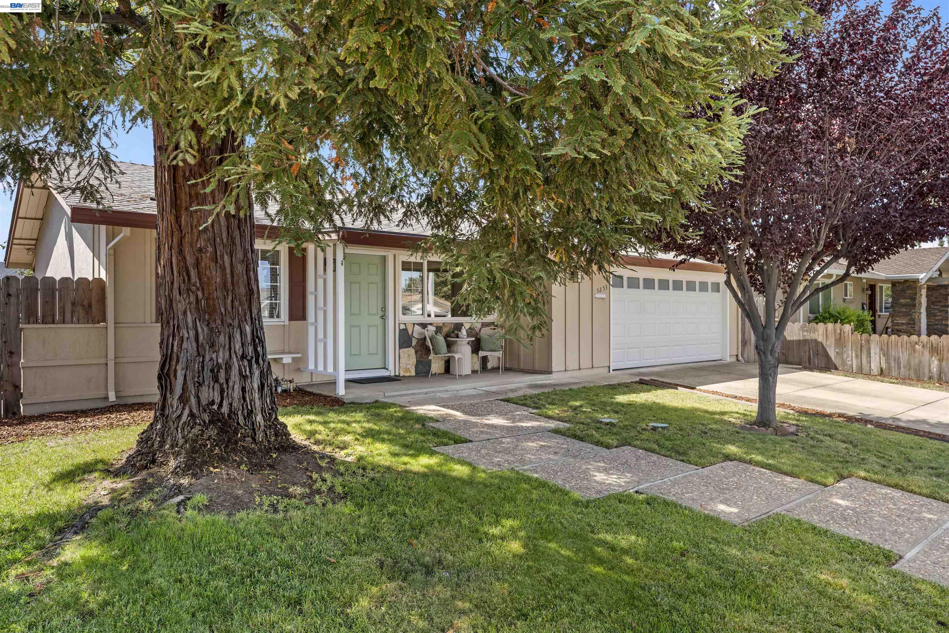 5253 Iris Way