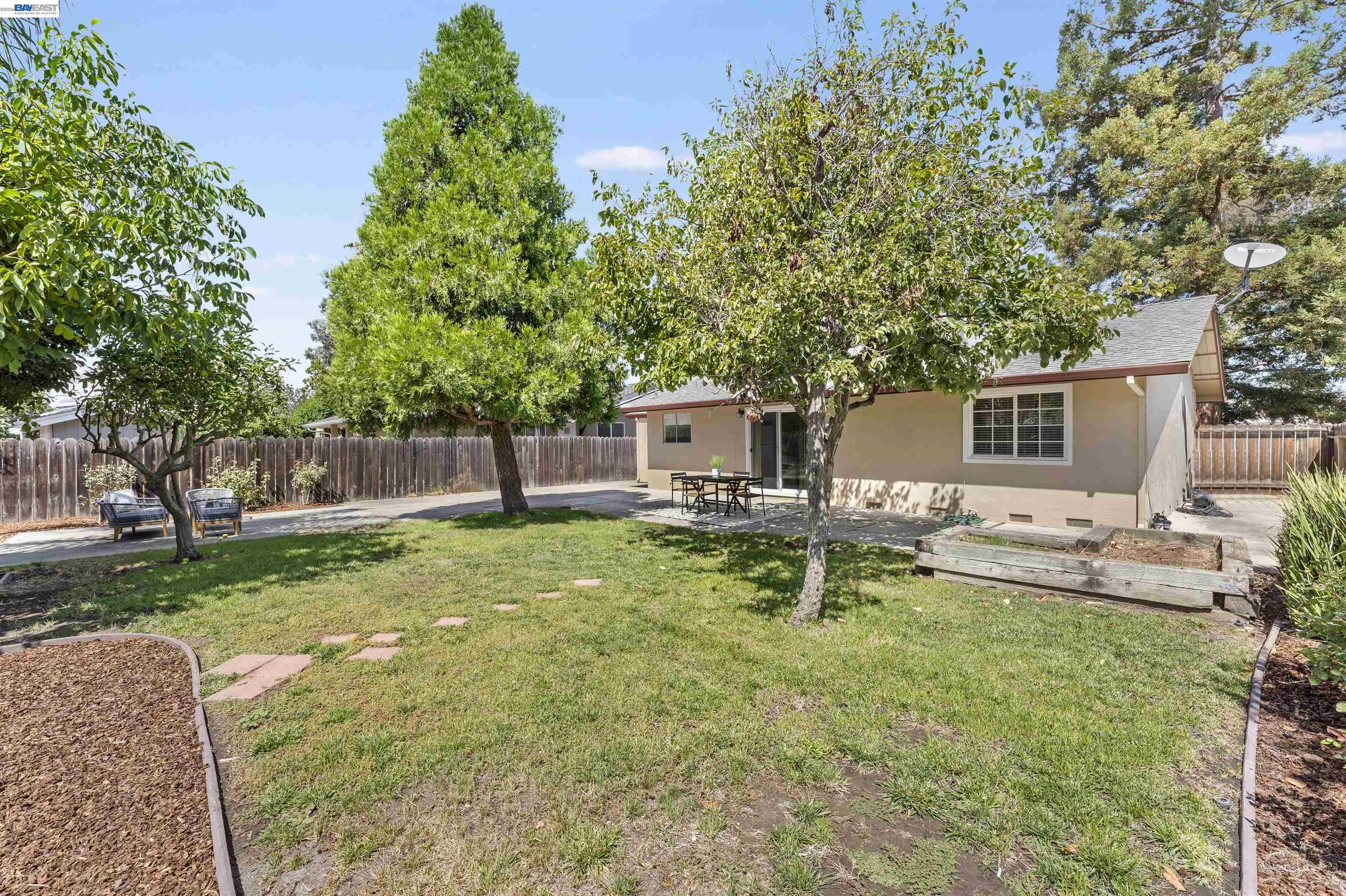 5253 Iris Way
