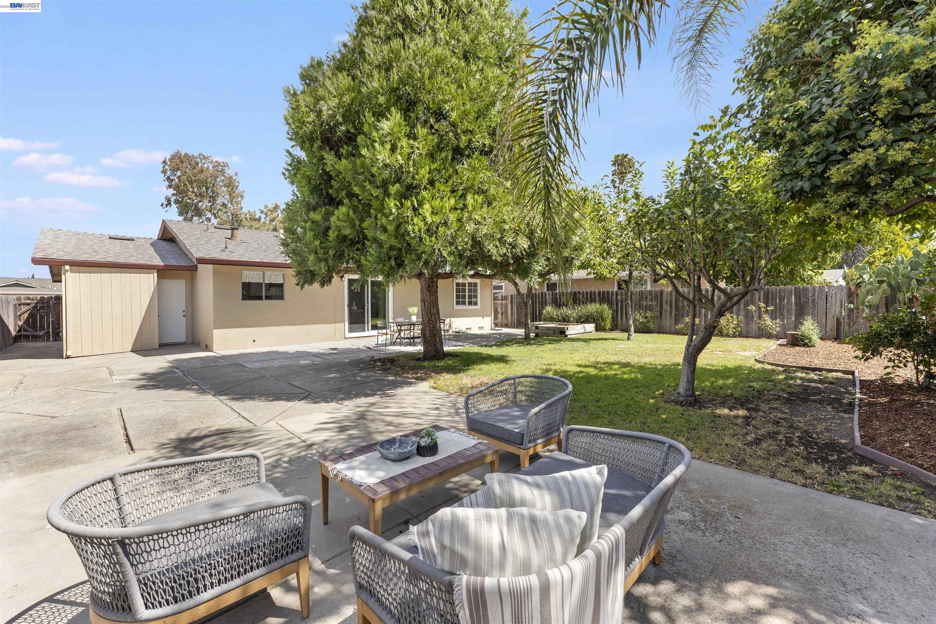 5253 Iris Way