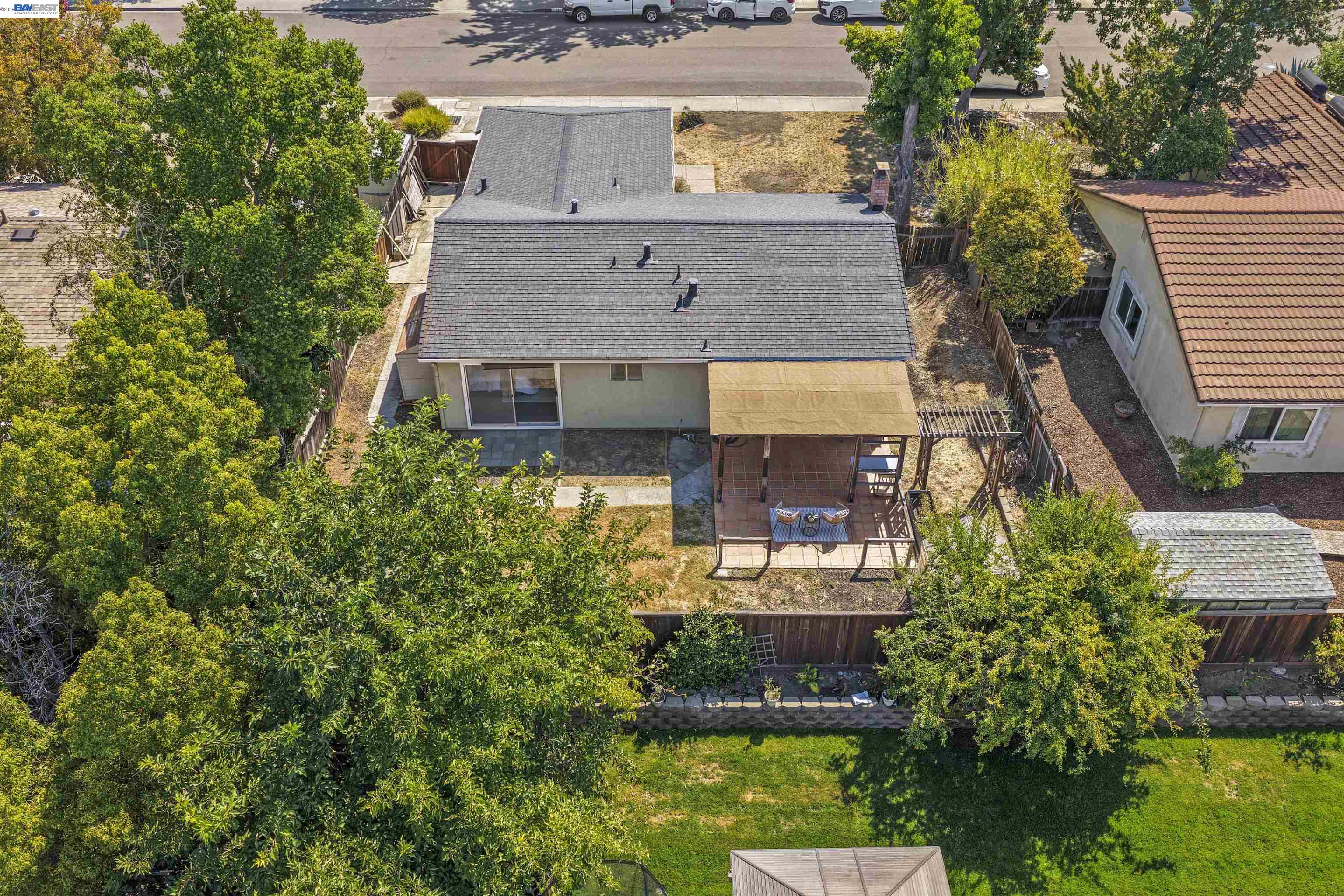 695 Debra Street