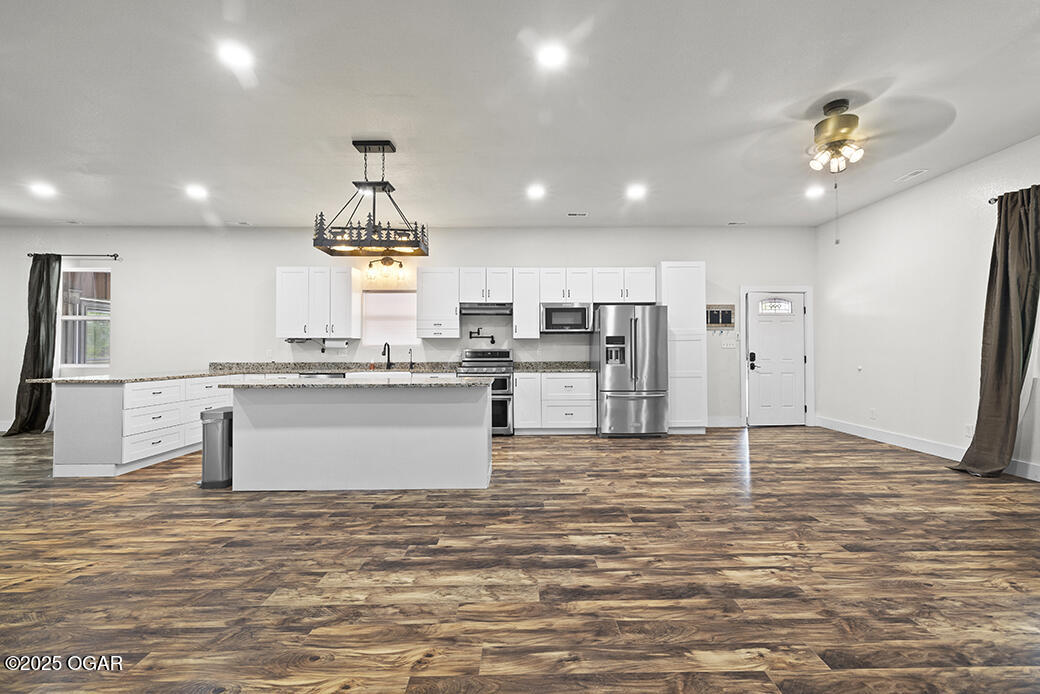 8406 Jasmine Drive