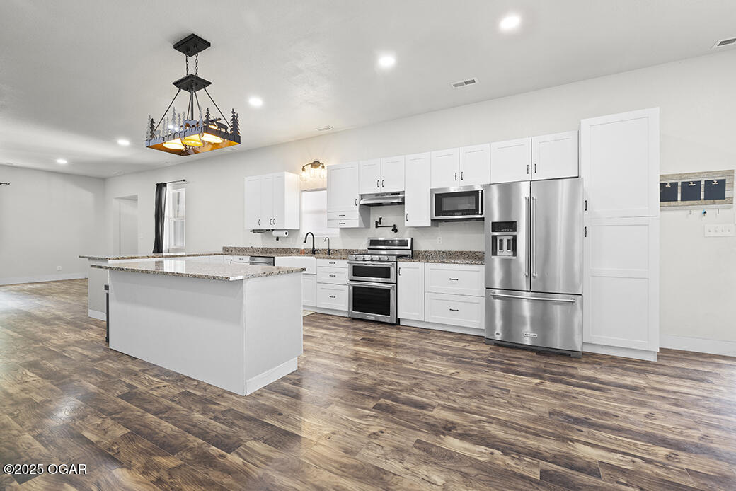 8406 Jasmine Drive