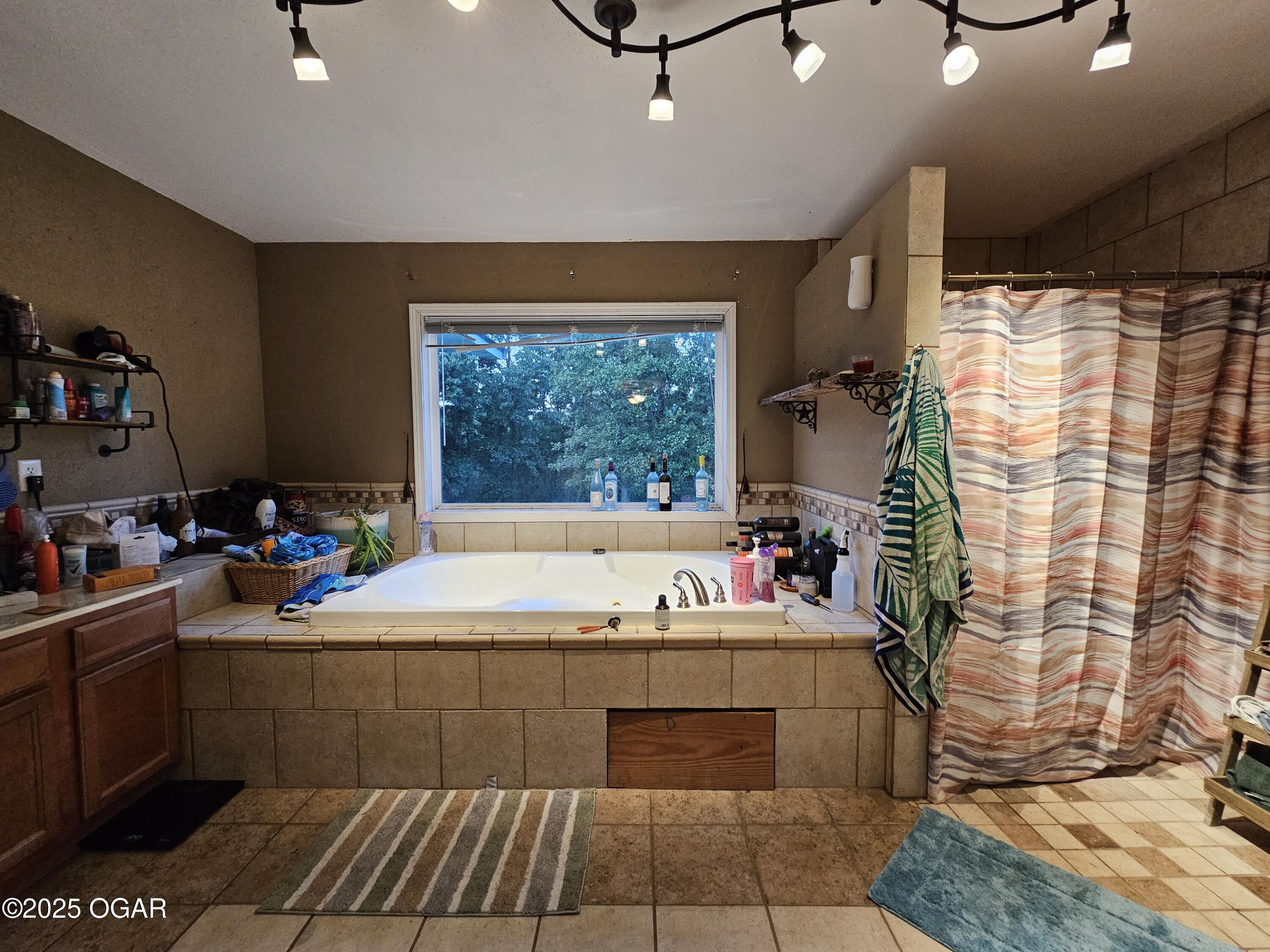 14931 Private Drive 6021