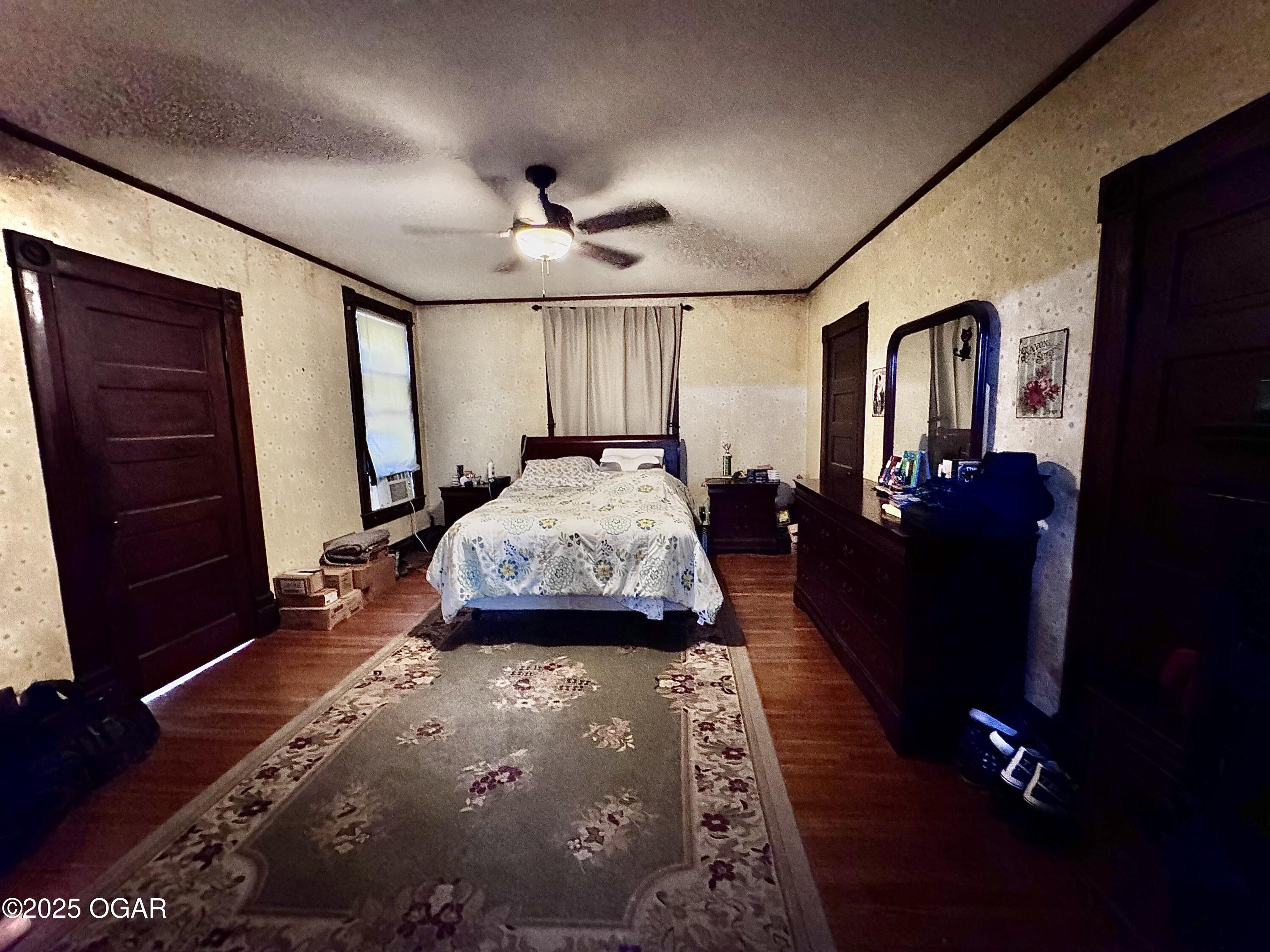 301 S Hamilton Street