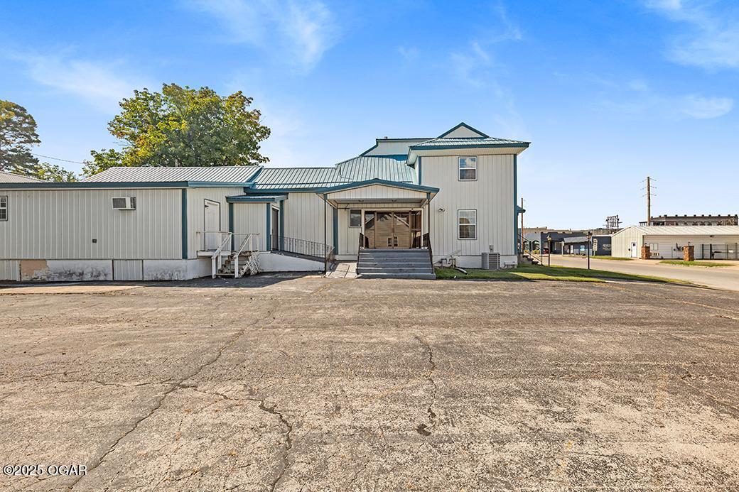 307 E Main Street