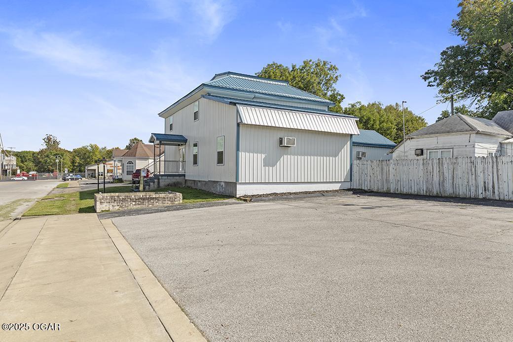 307 E Main Street