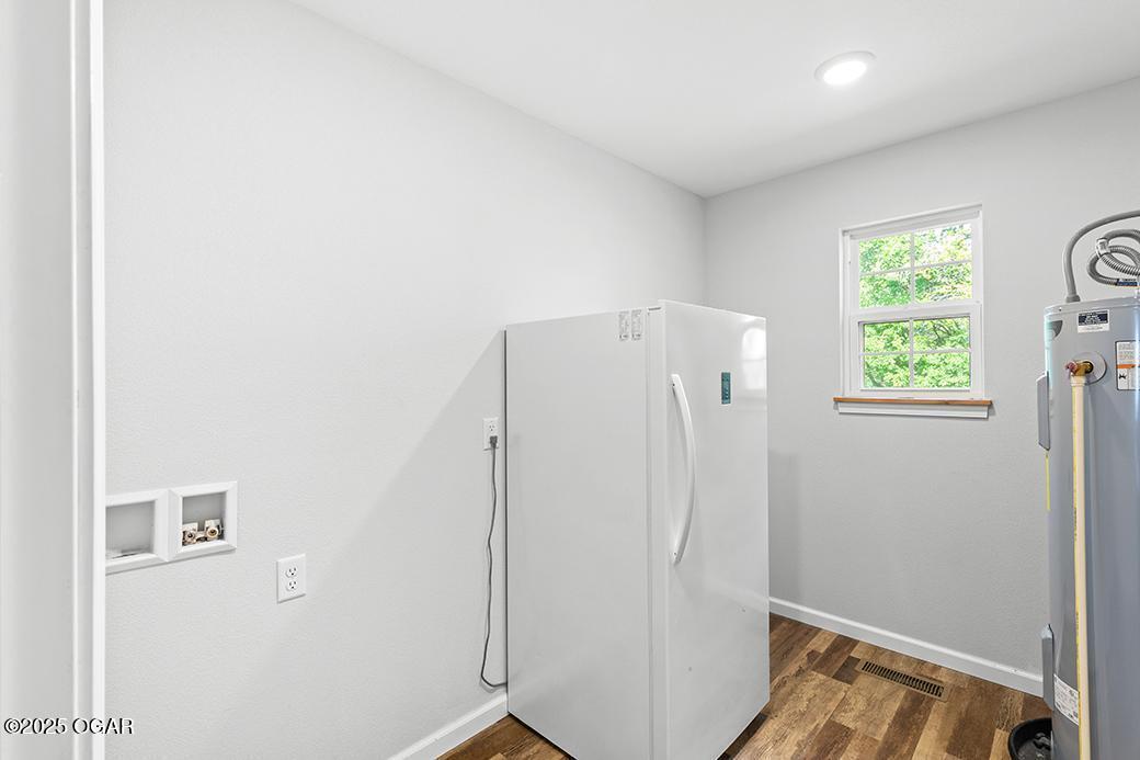 233 E McKinley Street