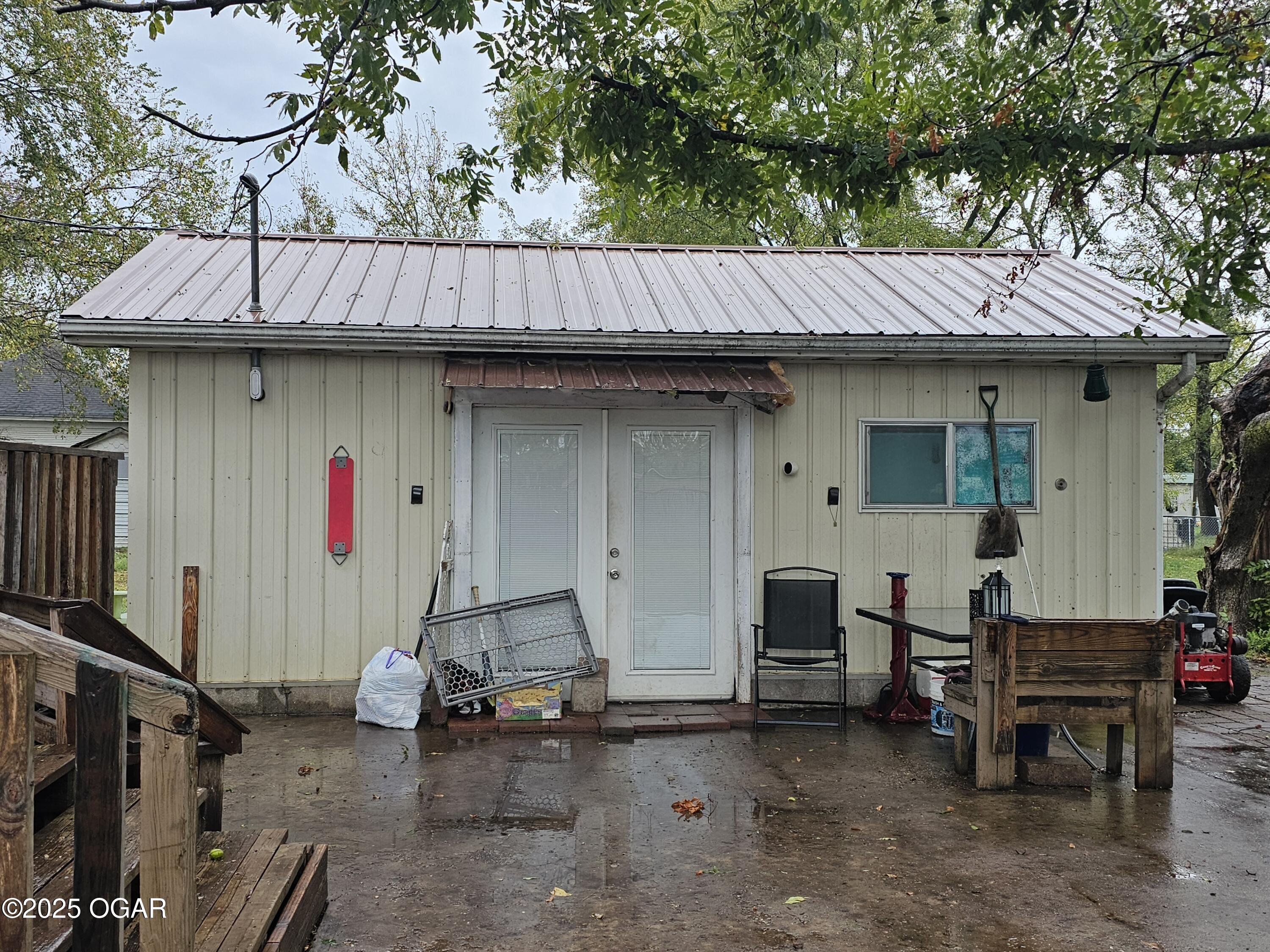 105 E Garber Street, Fairview