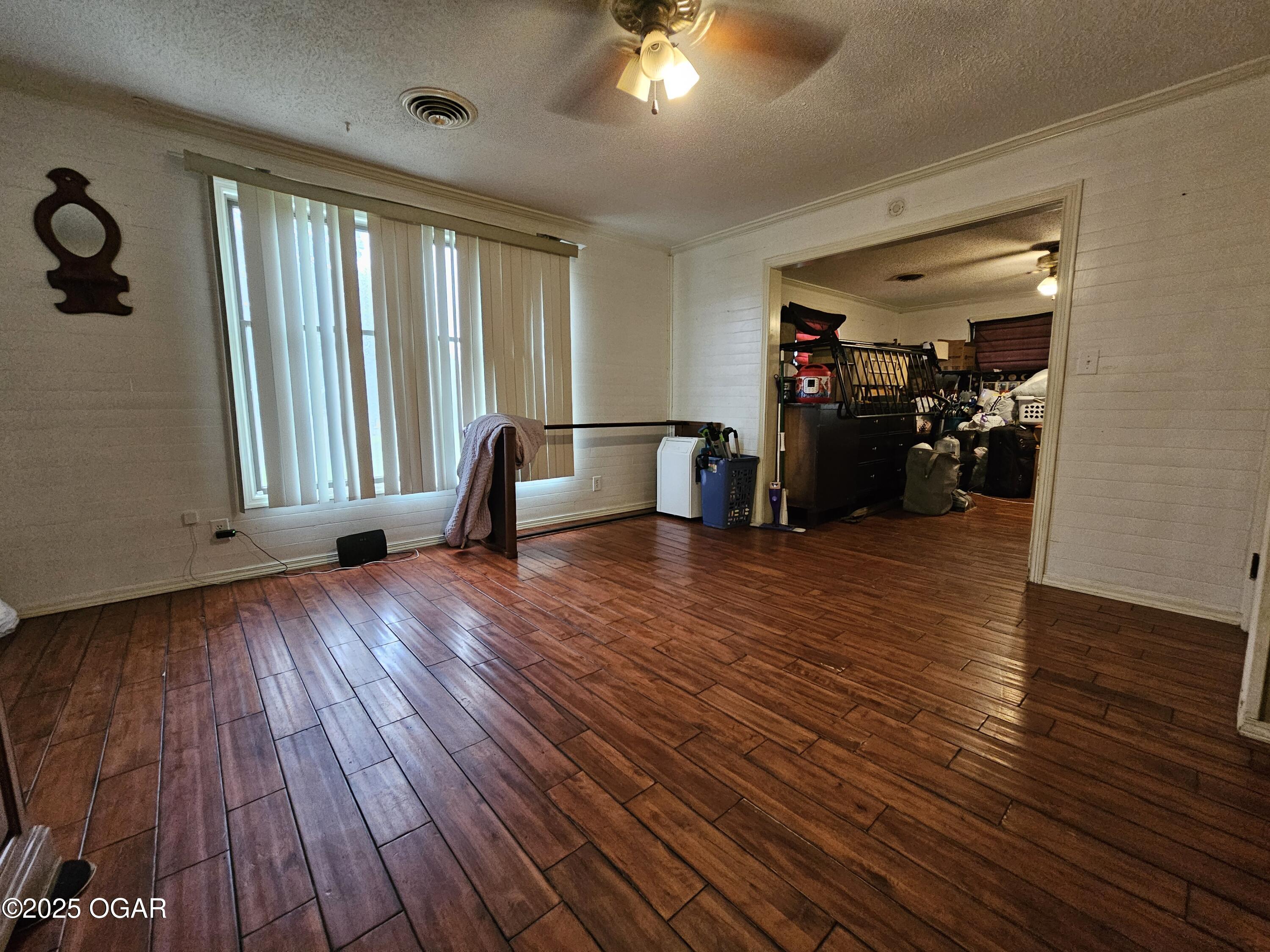 105 E Garber Street, Fairview