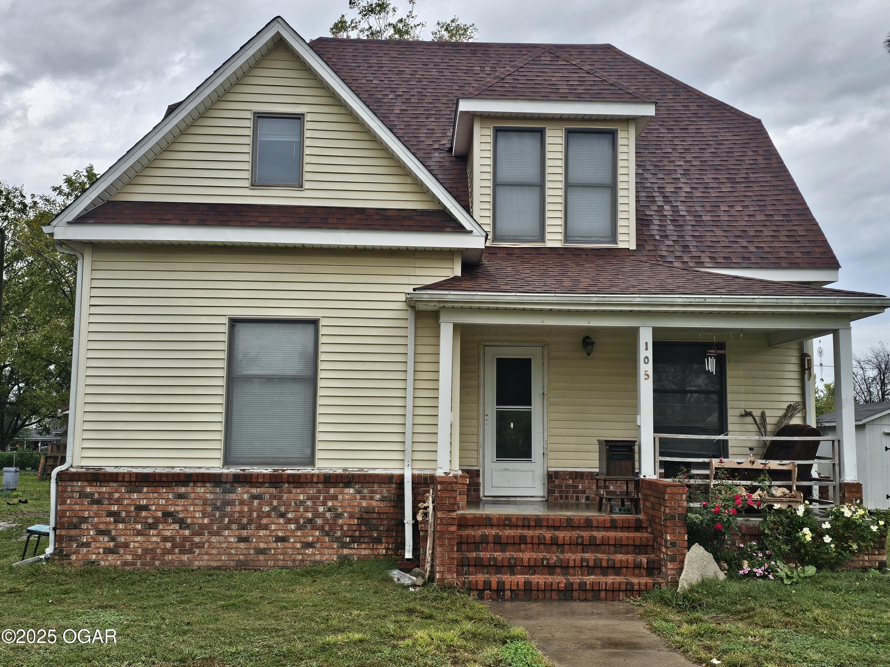 105 E Garber Street, Fairview