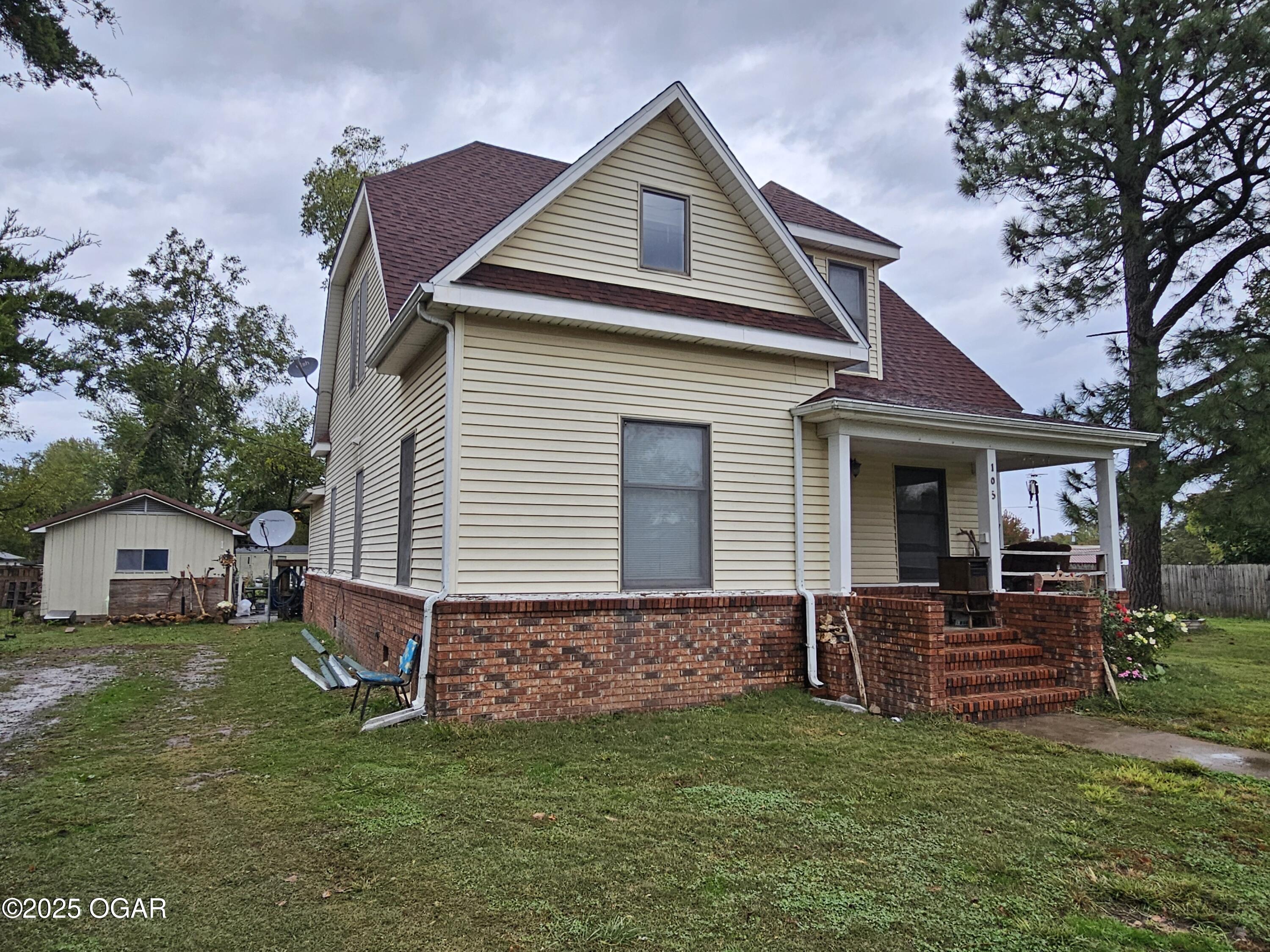 105 E Garber Street, Fairview