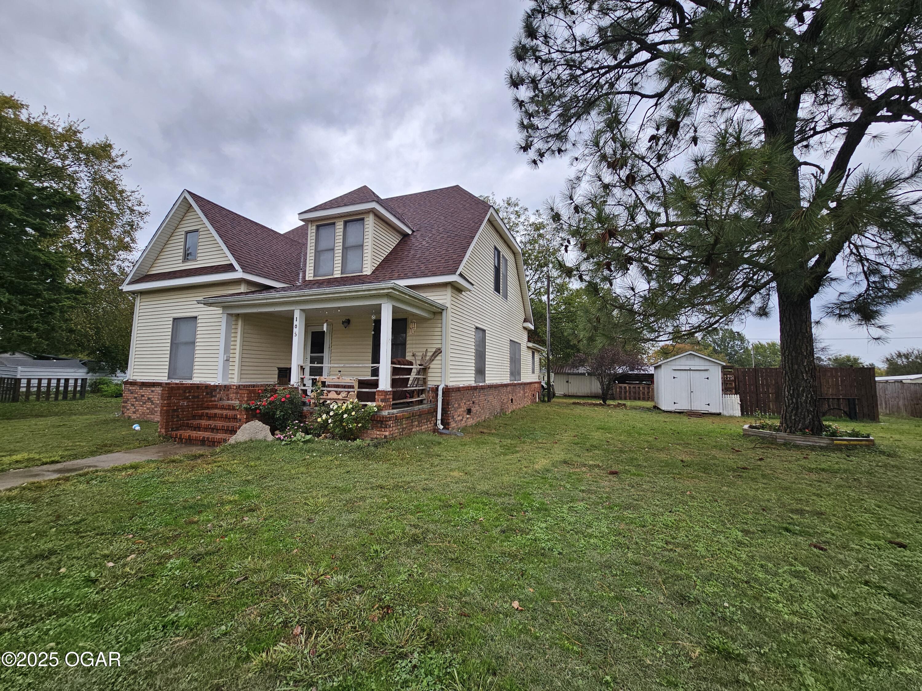 105 E Garber Street, Fairview