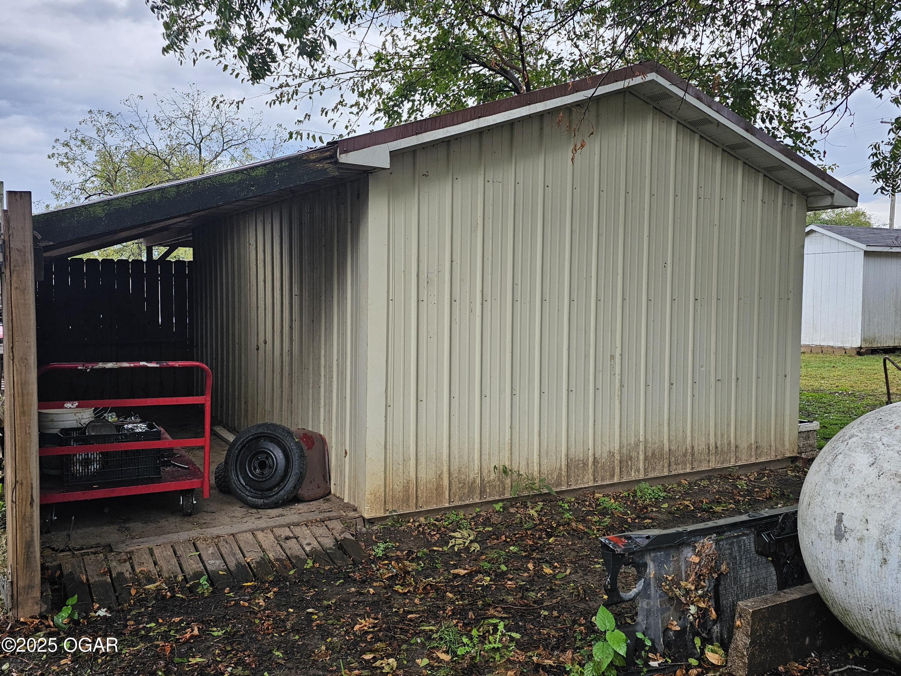 105 E Garber Street, Fairview