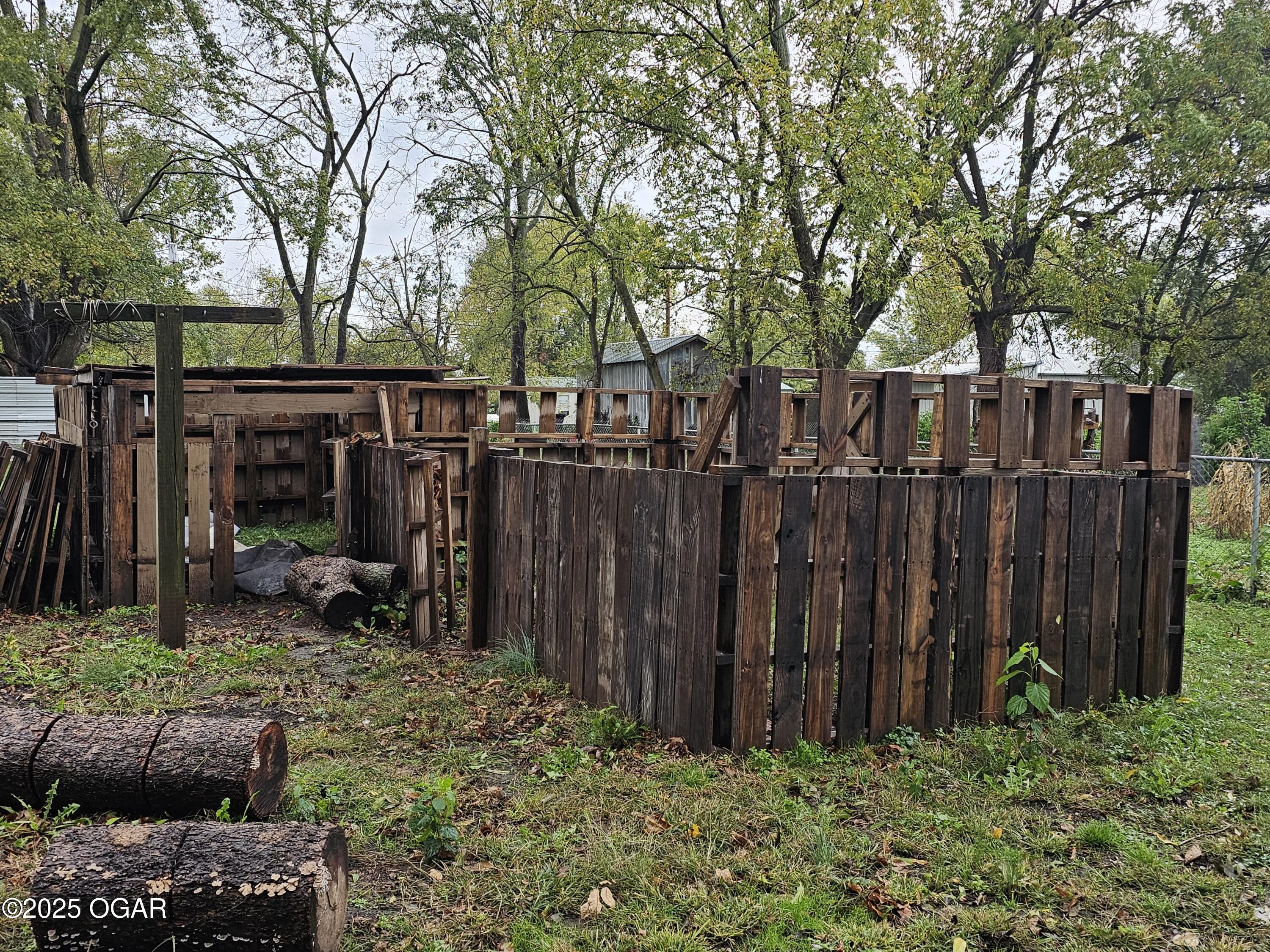 105 E Garber Street, Fairview