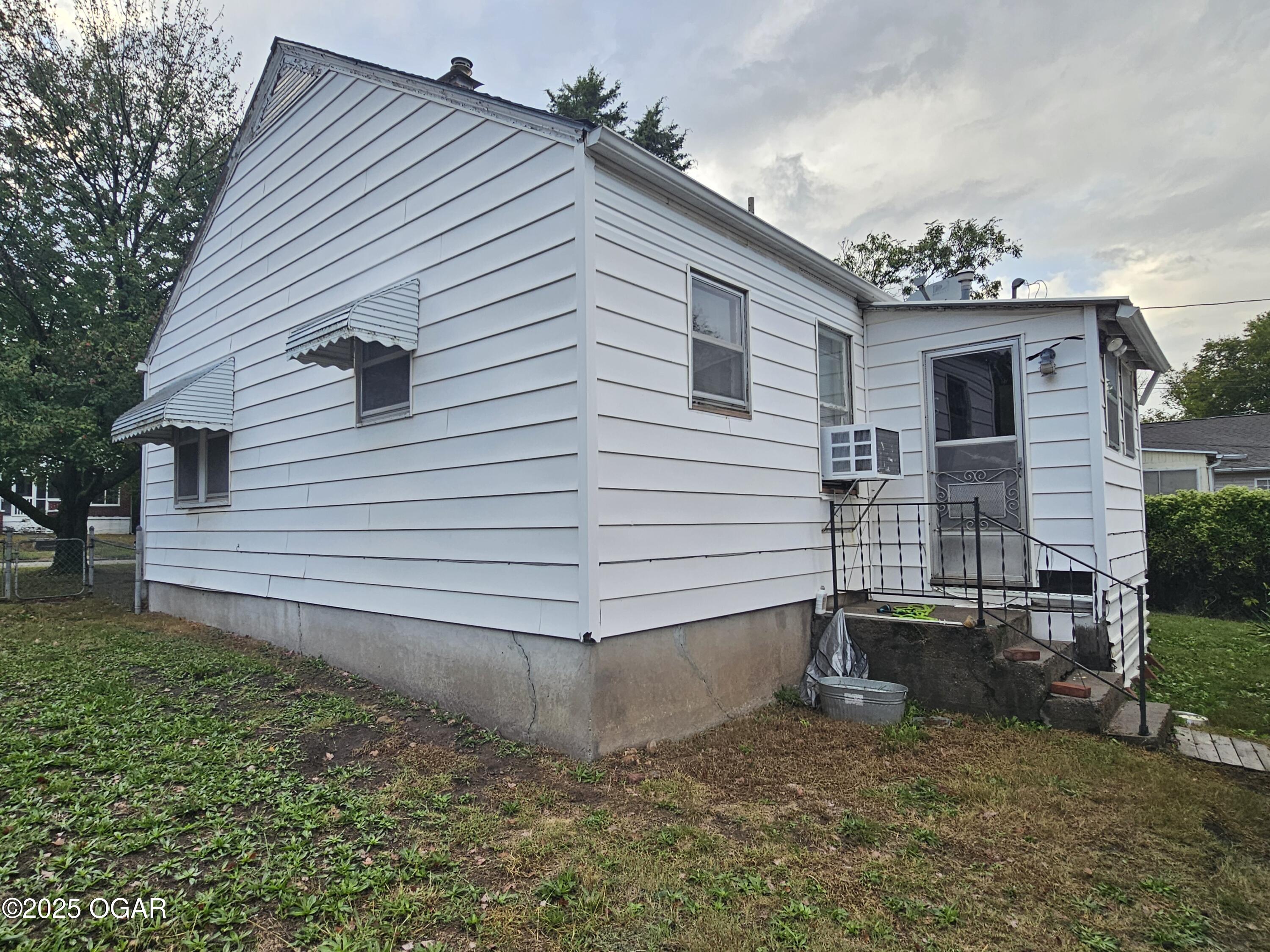 327 S Brownell Avenue