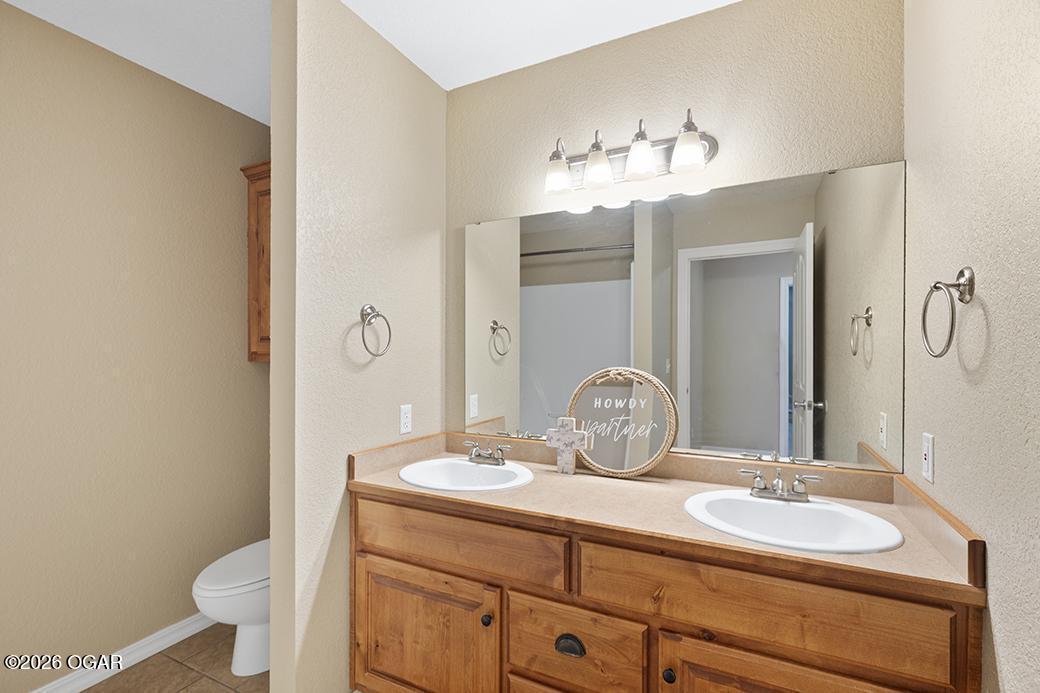 1331 Fox Ridge Lane
