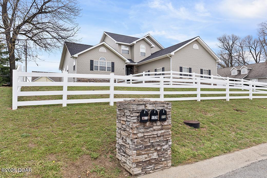1331 Fox Ridge Lane