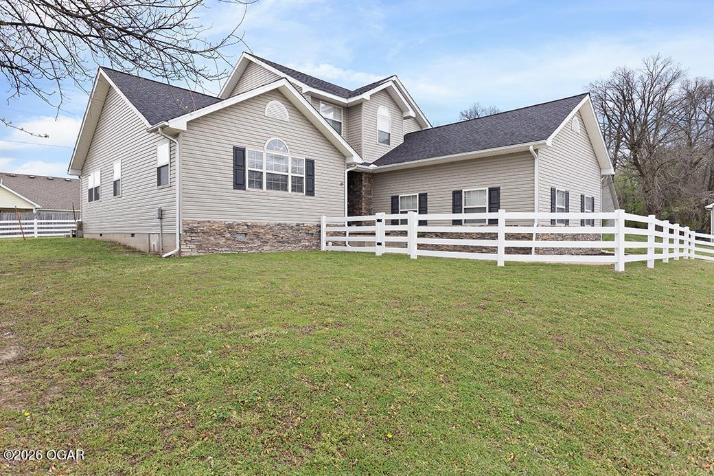 1331 Fox Ridge Lane